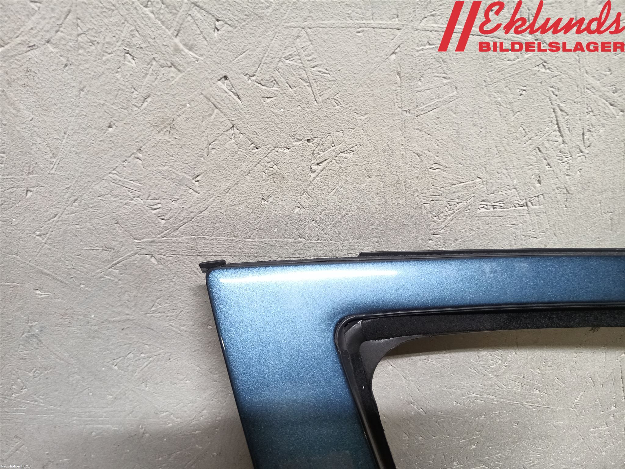 Volvo V70 05-08 Dörr Fram Höger