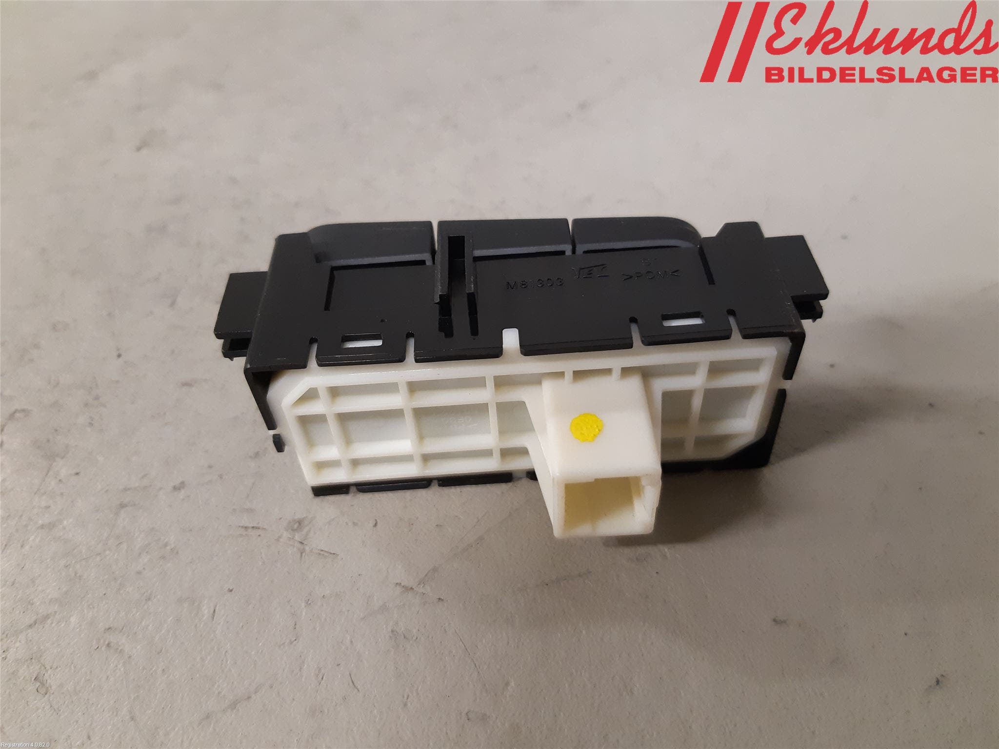 Toyota YARIS CROSS XP21 21- Strömställare Multifunktion