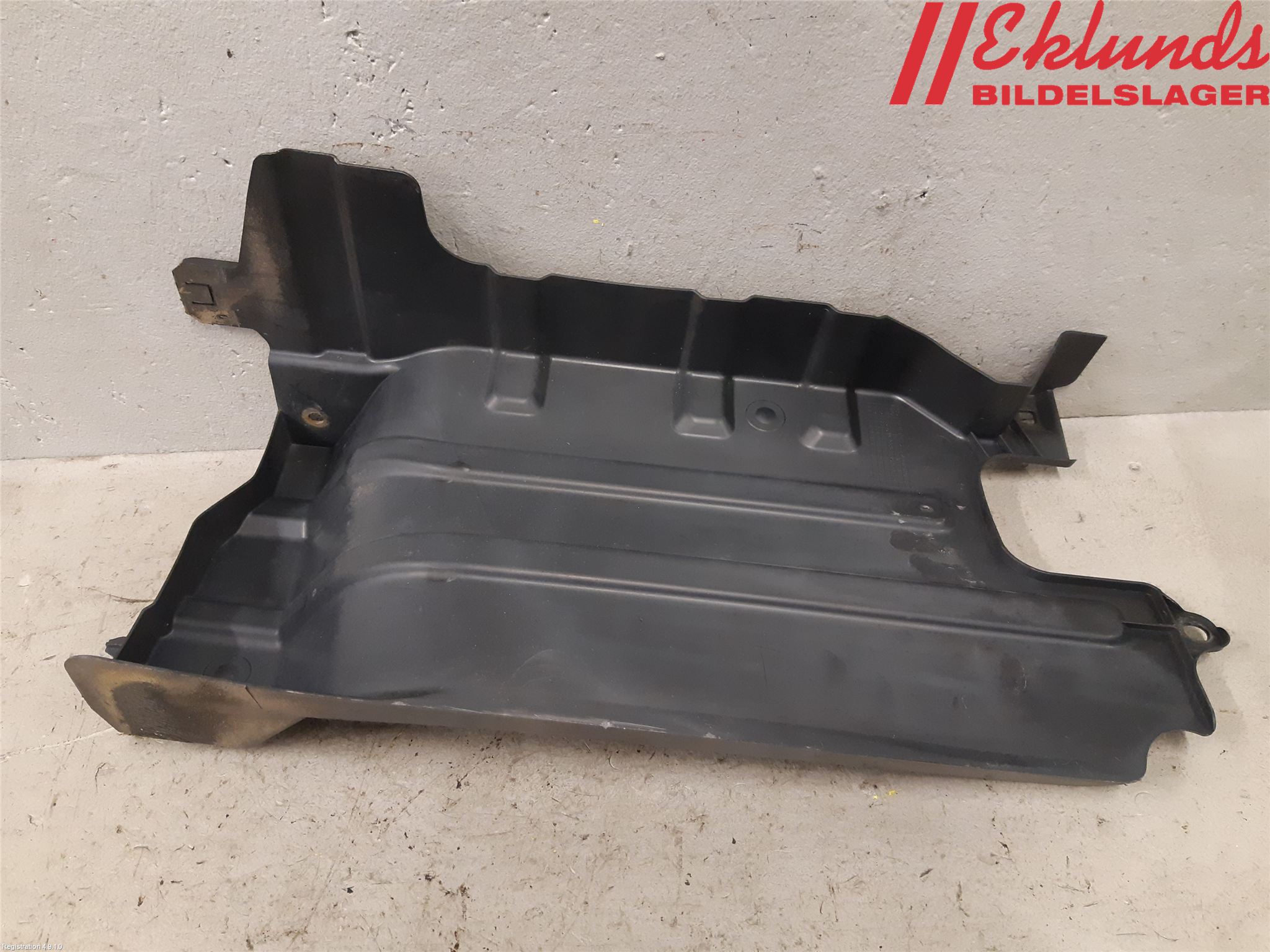Suzuki SWIFT 11-16 Deflektor Plåt-Plast Kylning