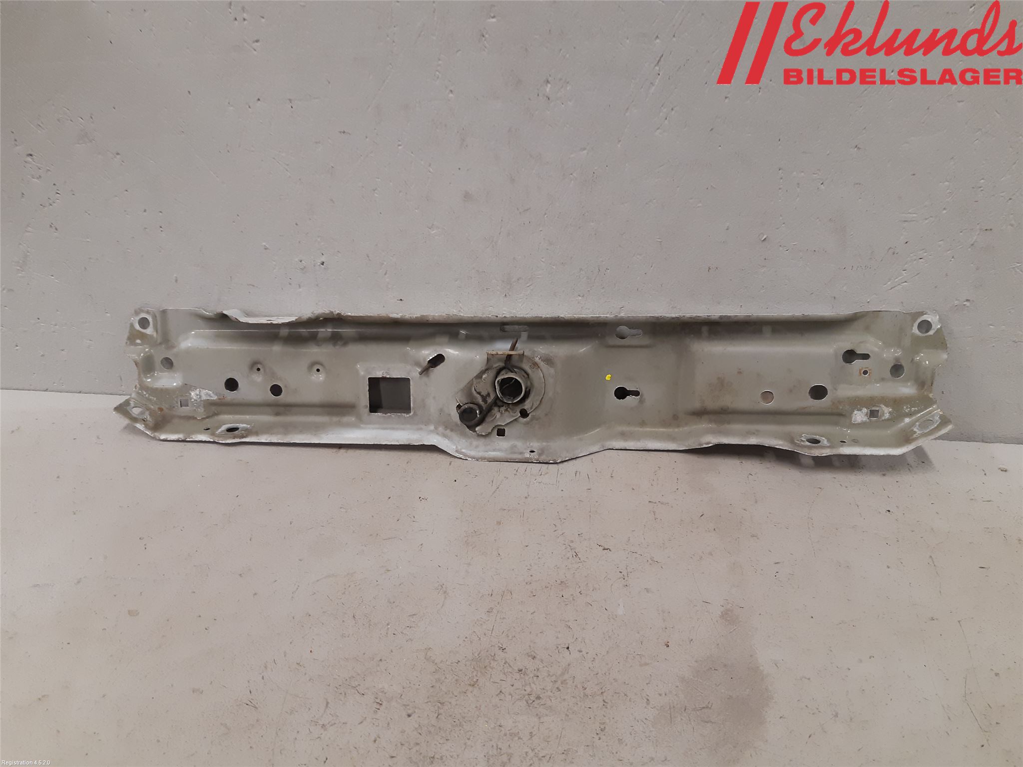 Opel COMBO 02-12 Front Huvlåsplåt-Balk