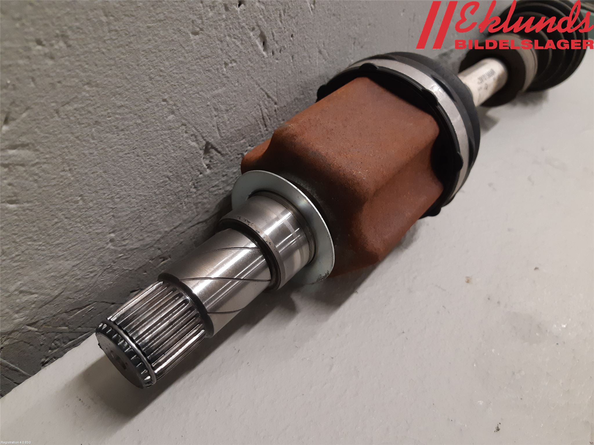Nissan QASHQAI 17-21 Drivaxel Fram Vänster