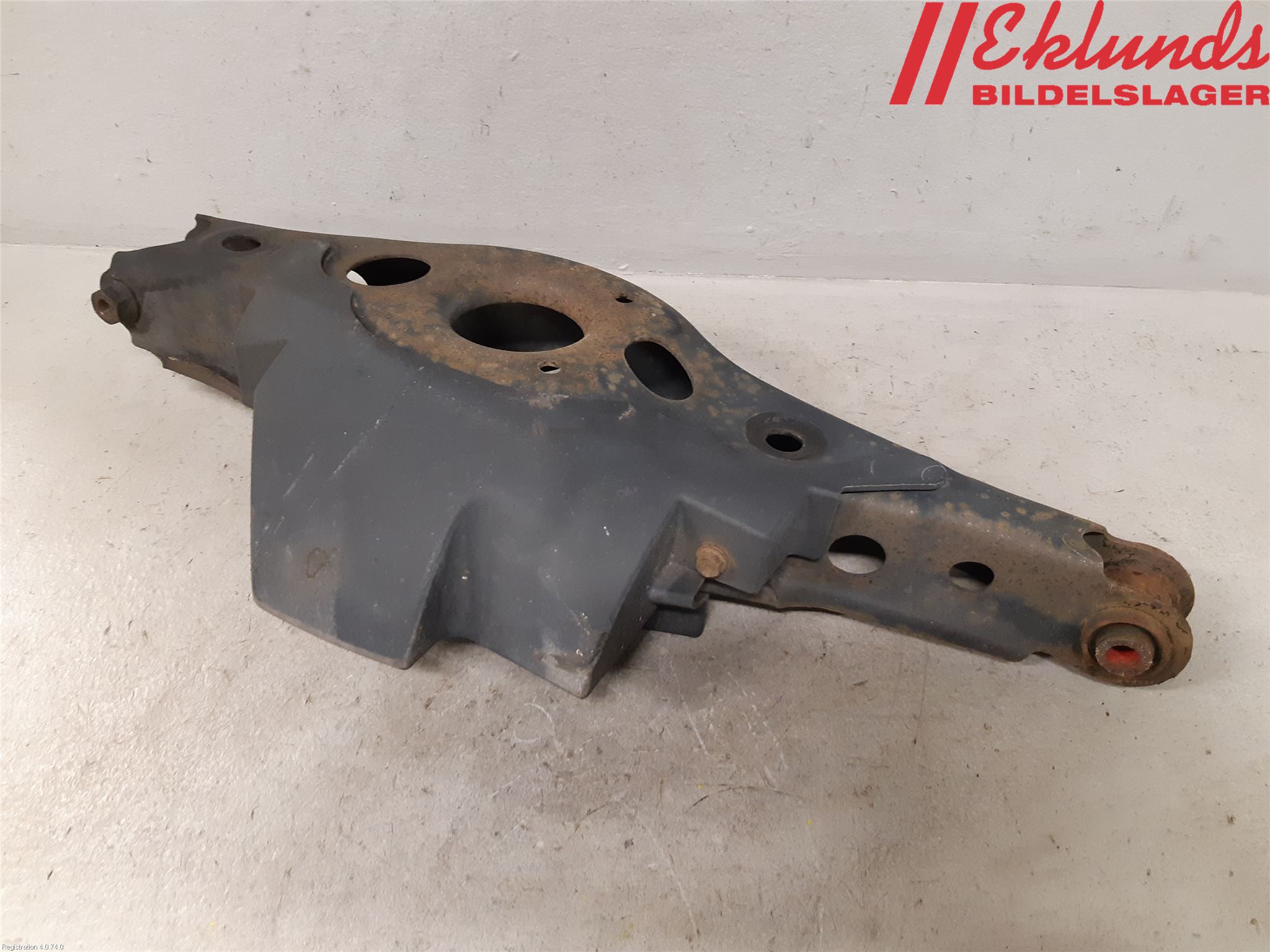 Toyota RAV4 13-18 Bärarm Bak Vänster