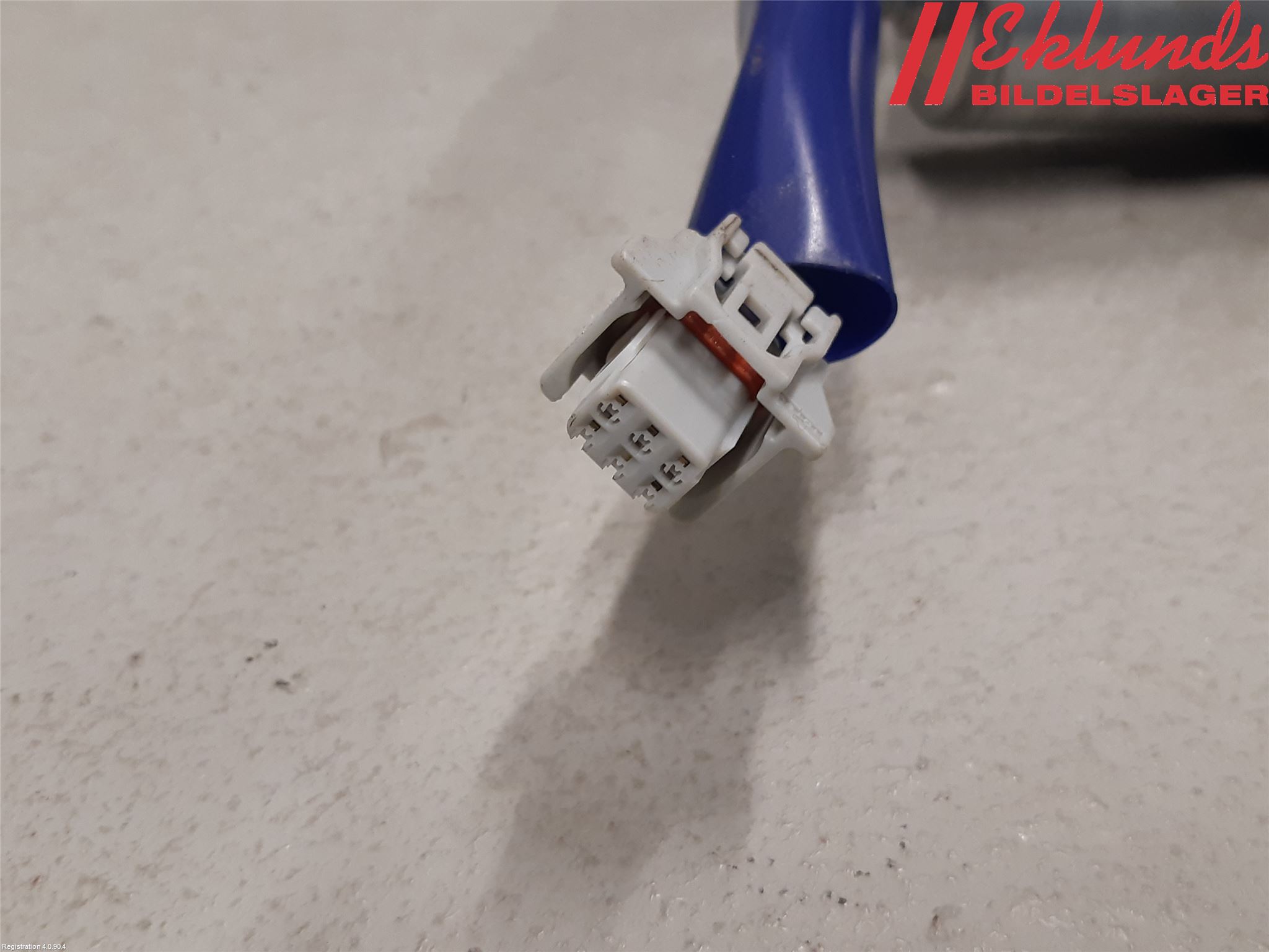 Toyota RAV4 19- Låskista Baklucka