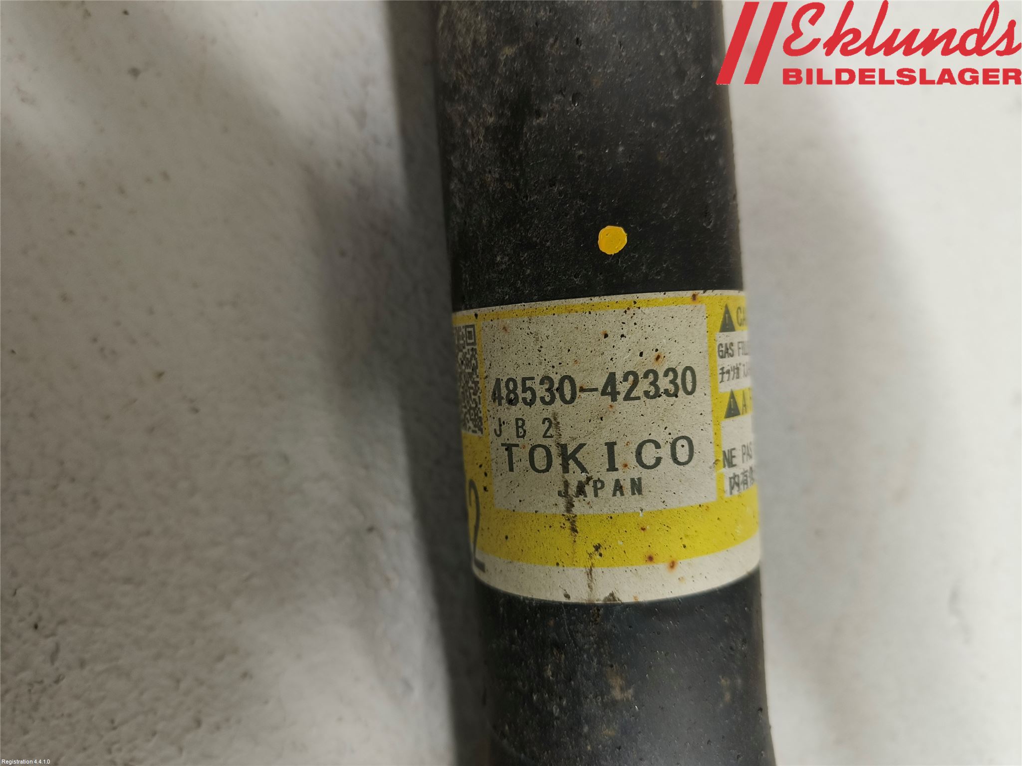 Toyota bZ4X EA10 22- Stötdämpare Bak