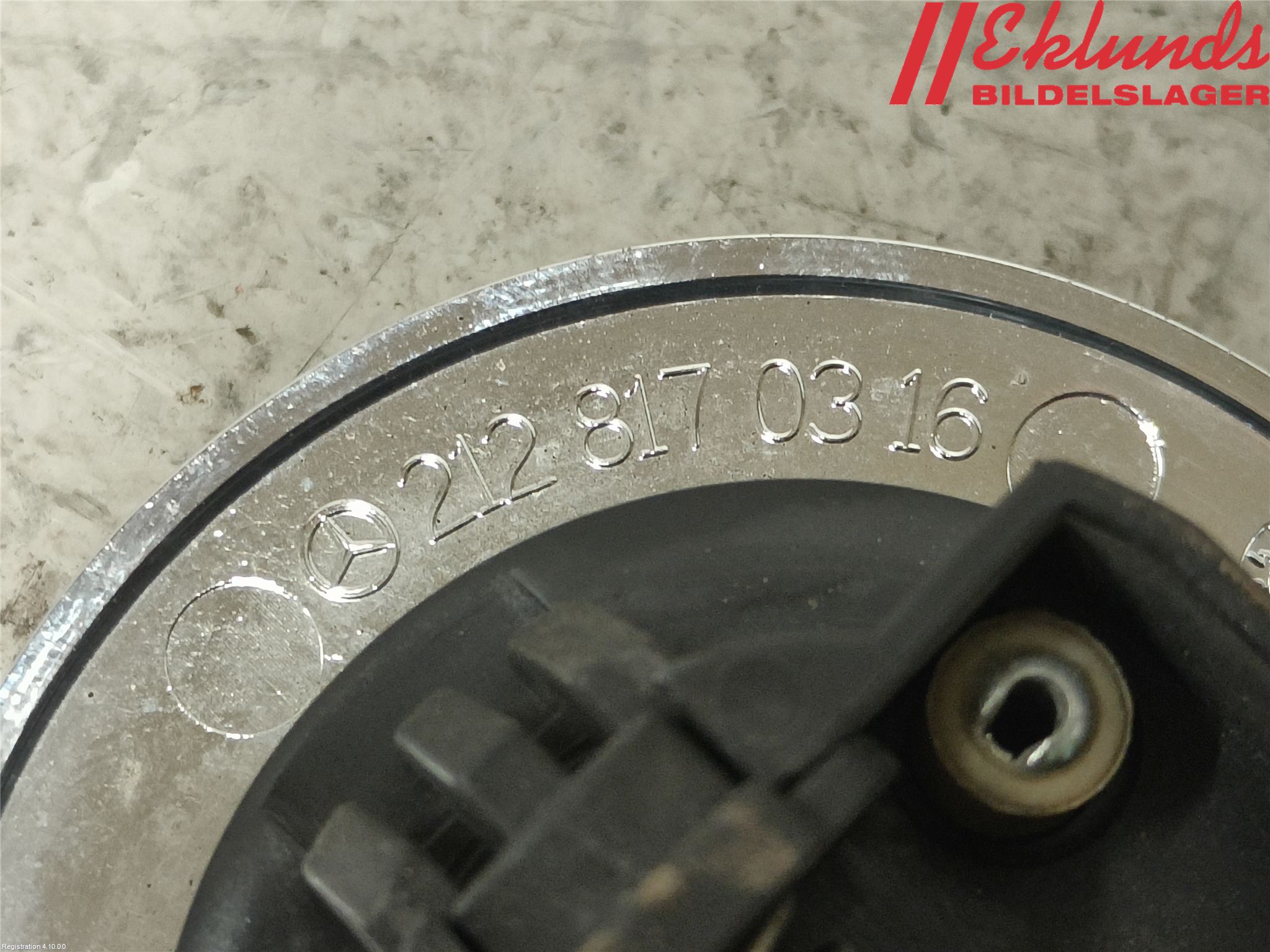 Mercedes-Benz MB E-KLASS (W212) 09-16 Emblem