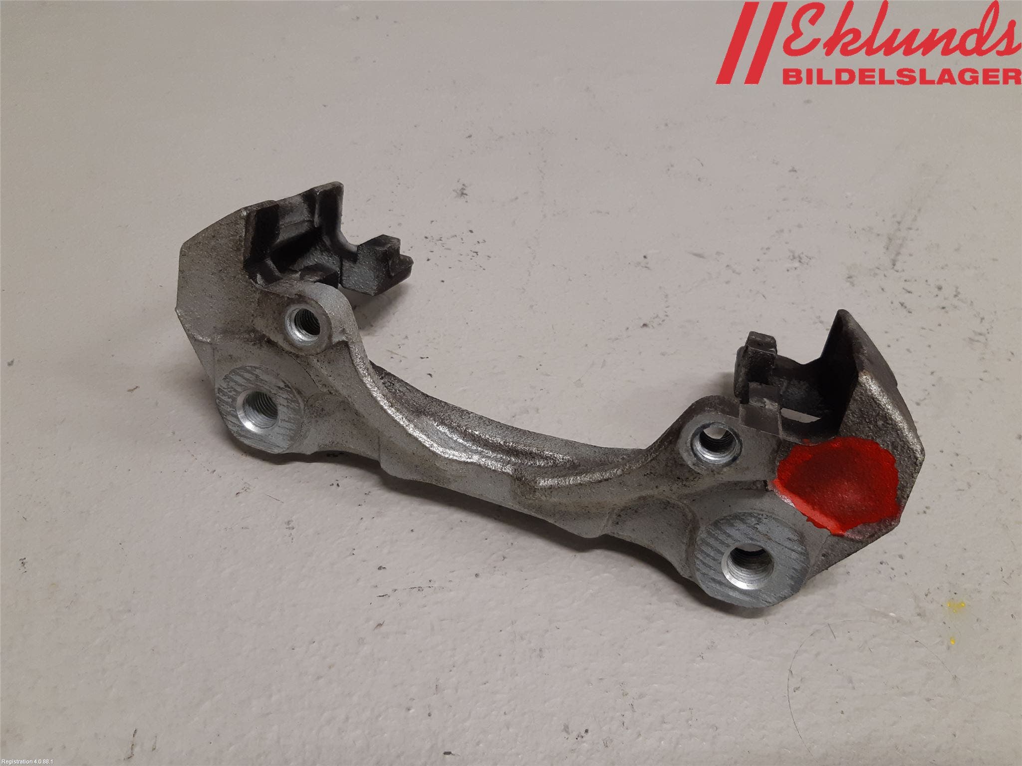 Toyota AYGO X AB70 22- Bromsokshållare