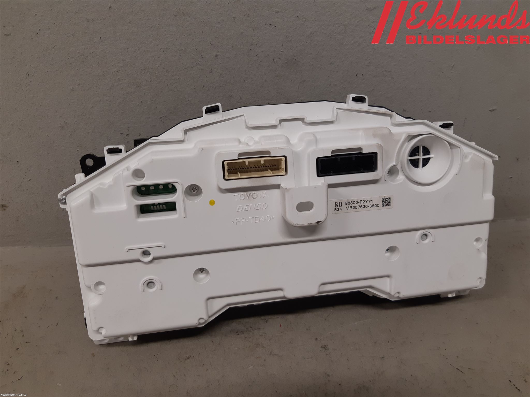 Toyota COROLLA 19- Instrument Komb