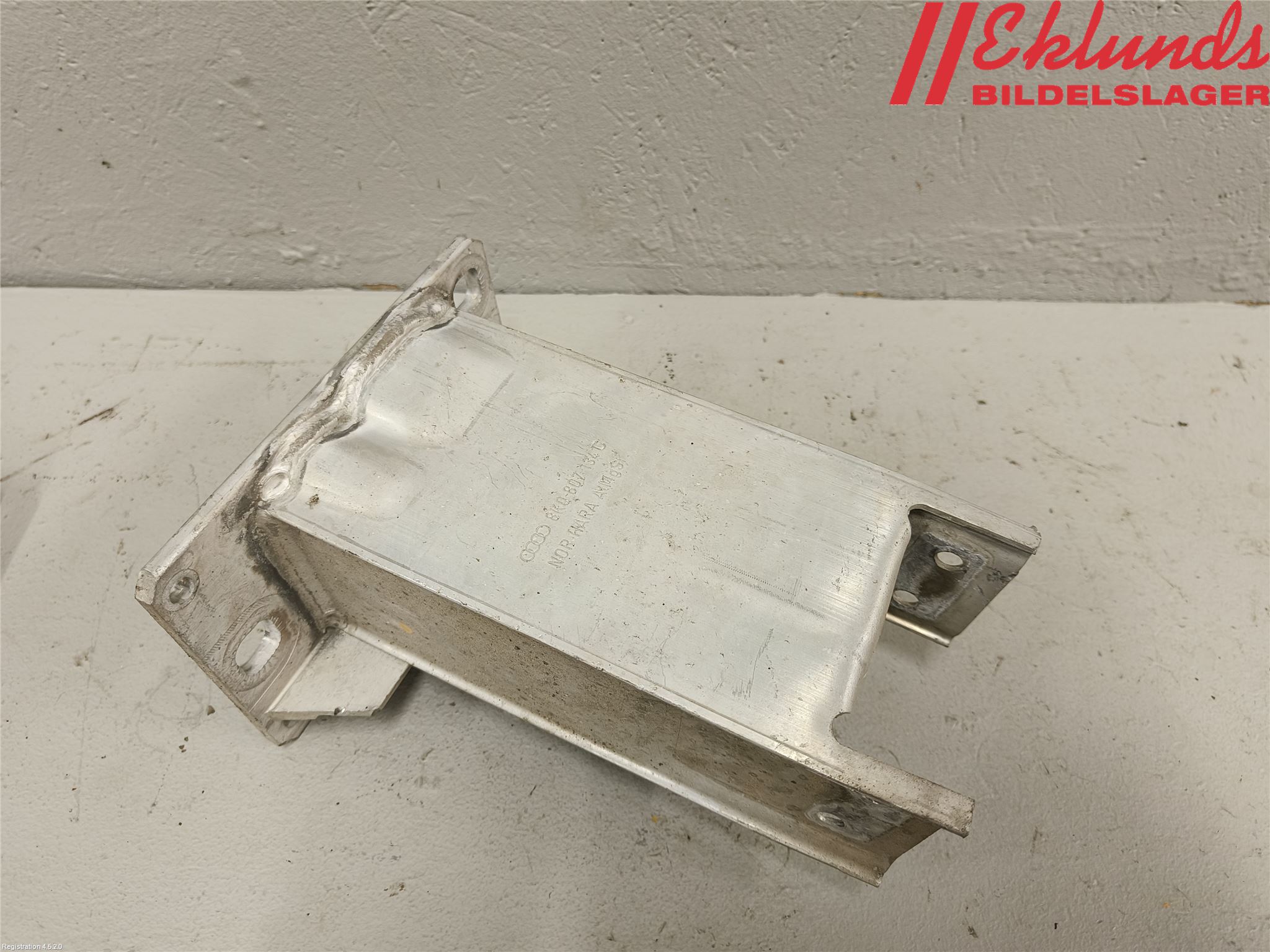 Audi A4/S4 08-11 Stötfångarbärjärn Fram