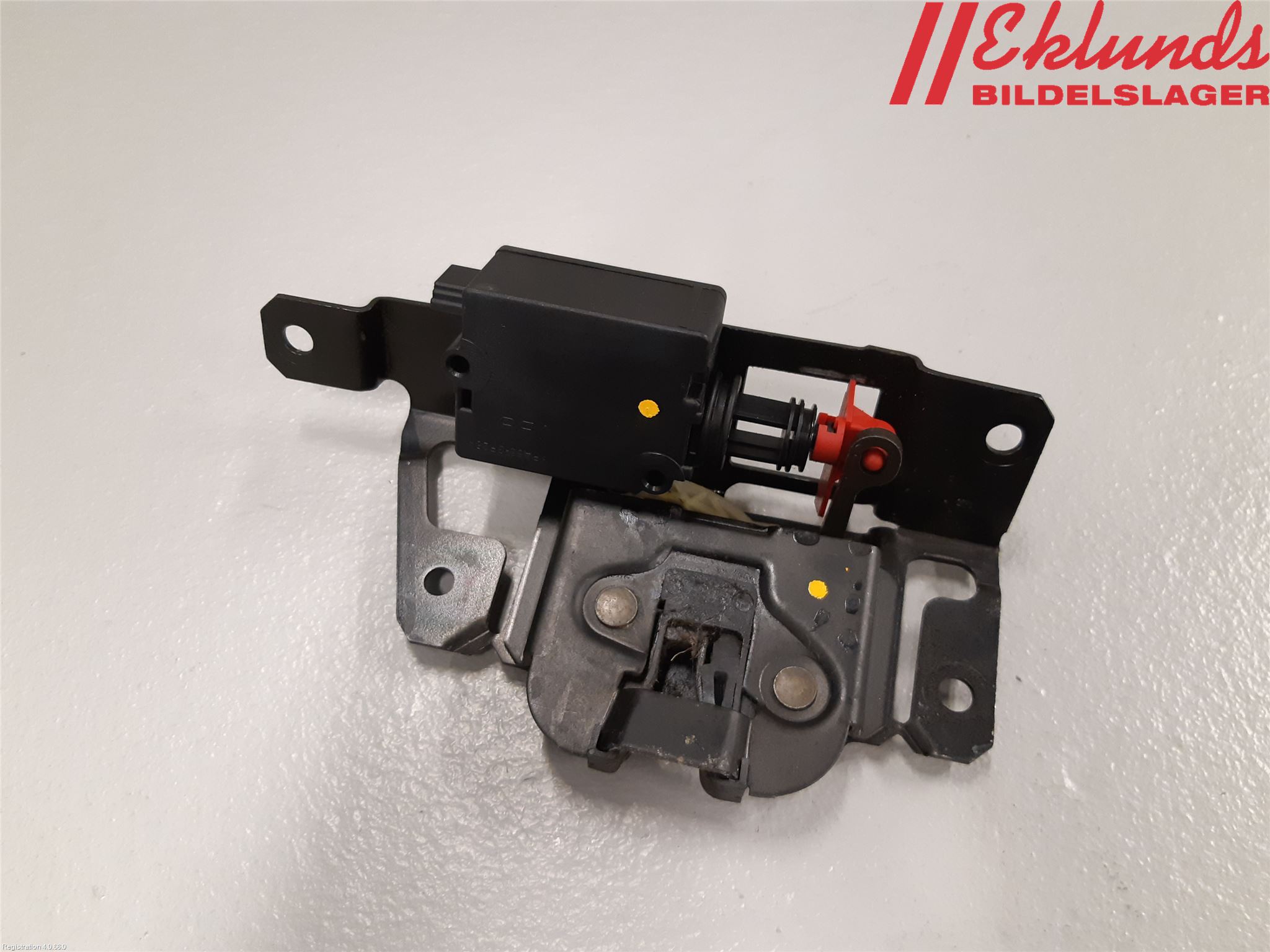 BMW 3 E46      98-05 Låskista Baklucka