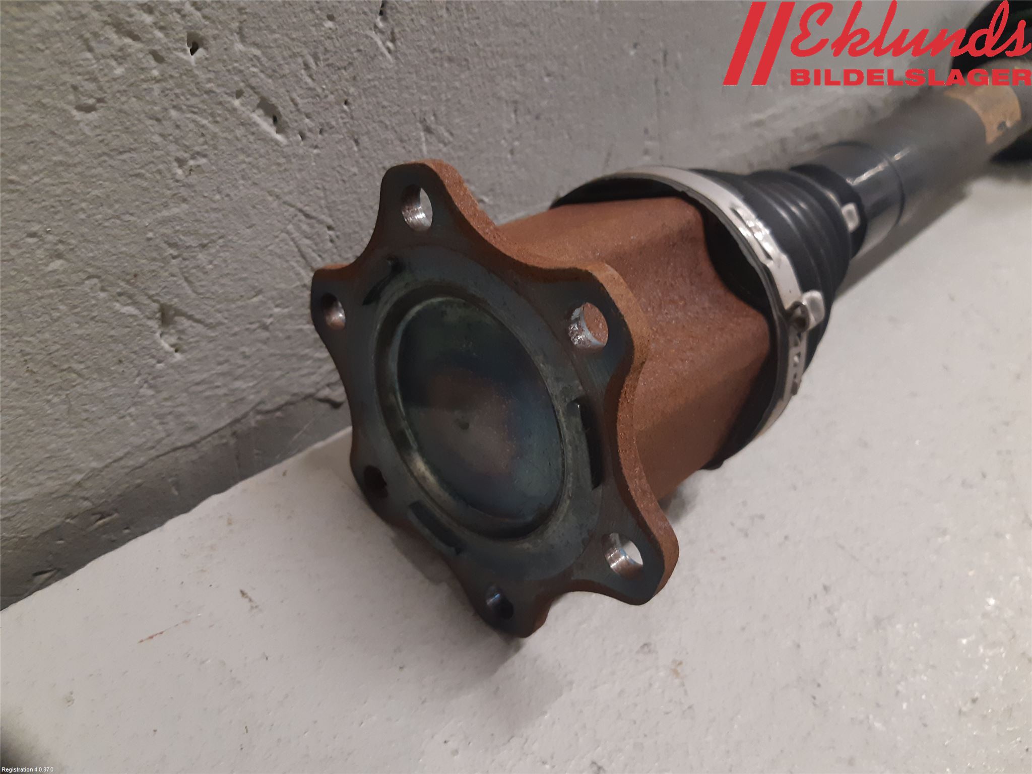 Skoda SUPERB 16-24 Drivaxel Fram Höger