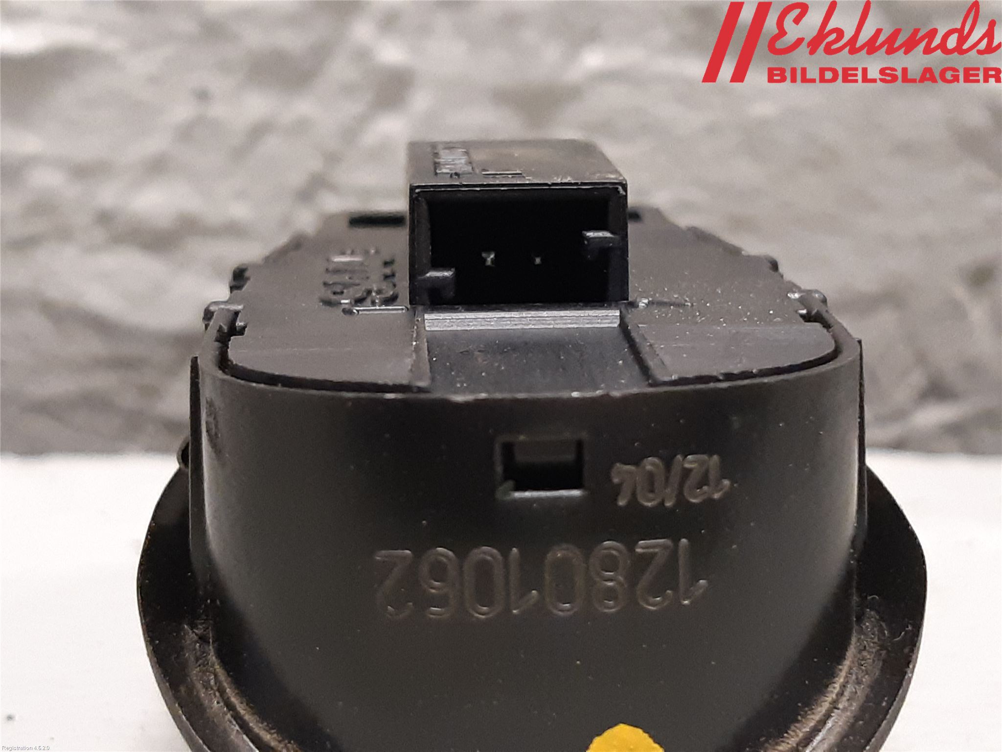 Saab 9-3 VER 2 Strömställare Spegel