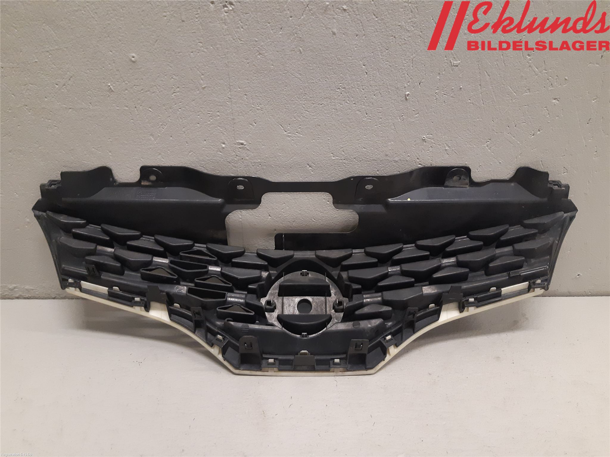 Nissan NV200/NV200 COMBI Grill Komp