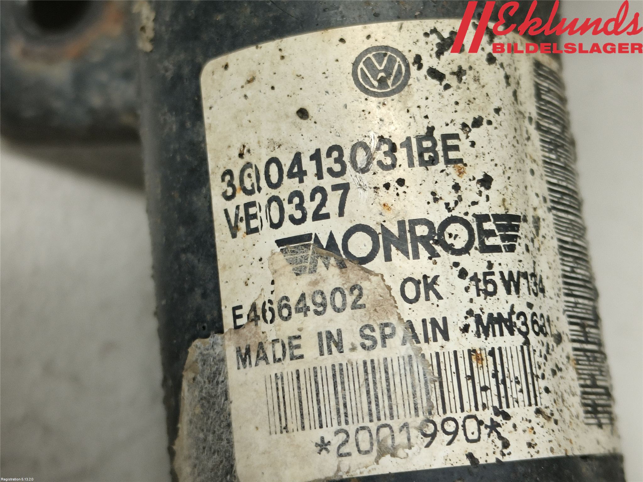 Volkswagen VW PASSAT 15-19 Fjäderben Fram Höger