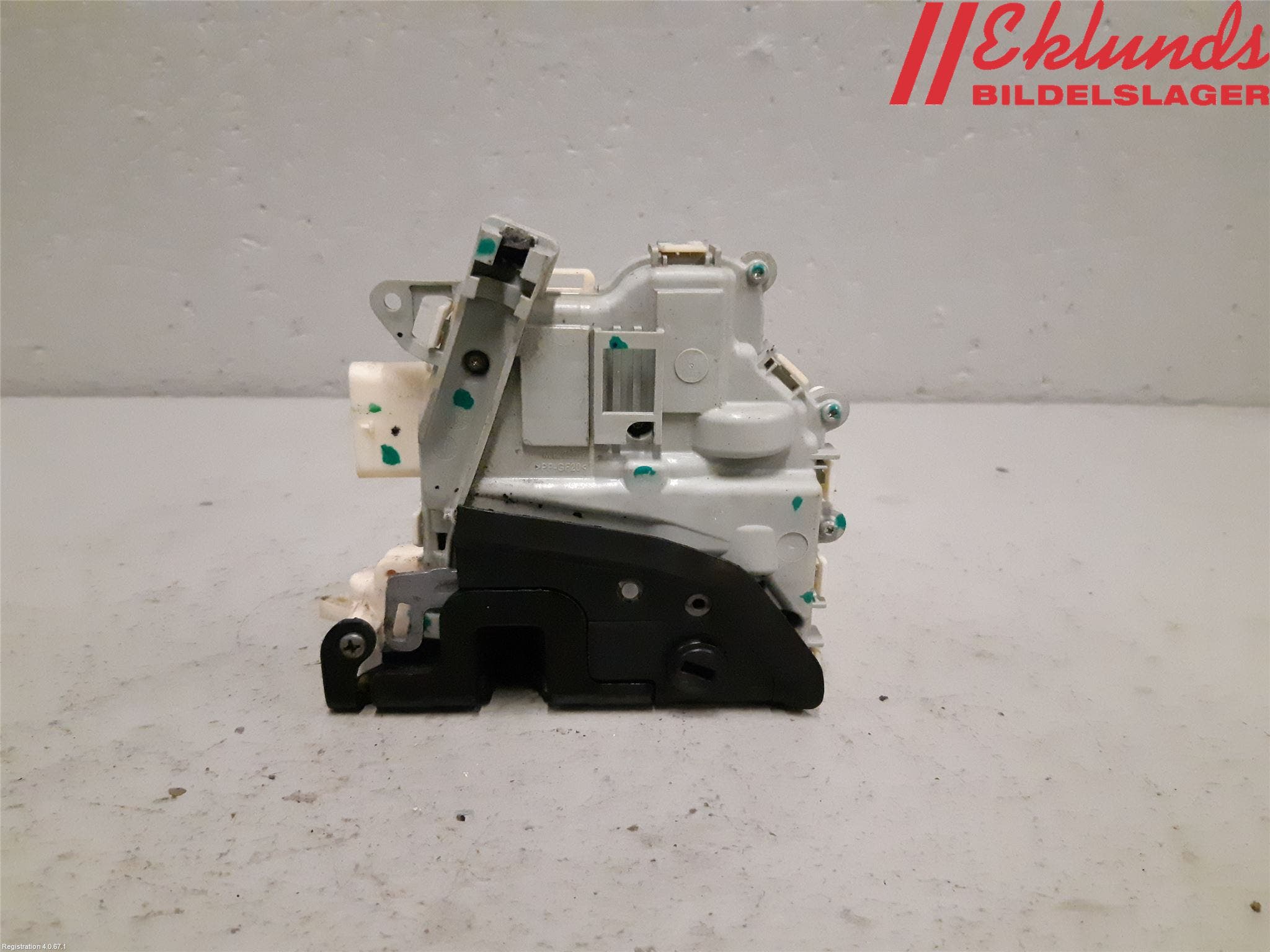 Audi Q5 09-16 Låskista-Dörrlås