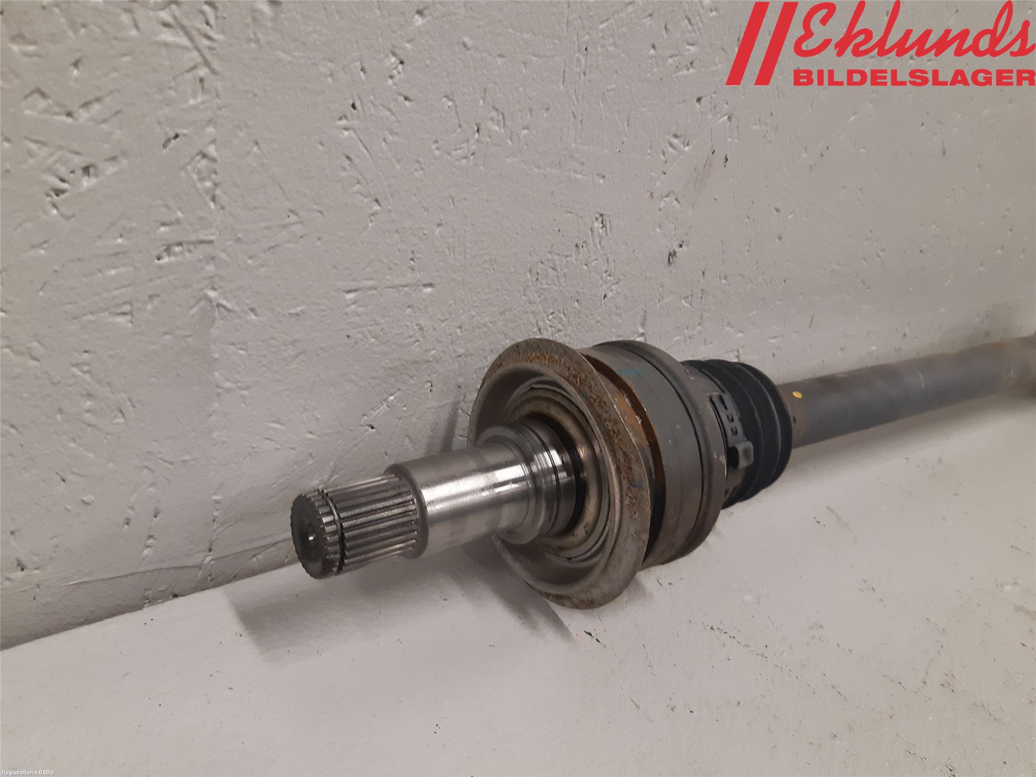 Mercedes-Benz MB C-KLASS (W205) 14-21 Drivaxel Bak Höger