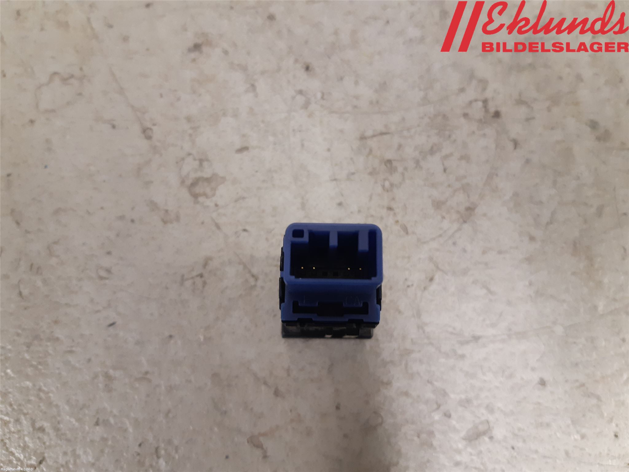 Toyota CAMRY 19-24 Strömställare Tanklucka
