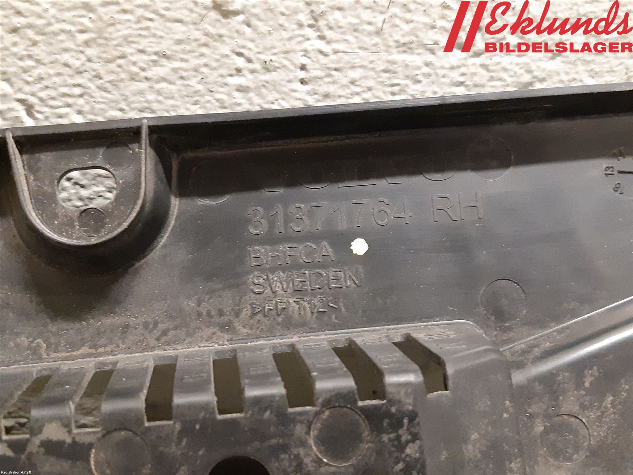 Volvo XC90/RECHARGE 16- Täckplast Front