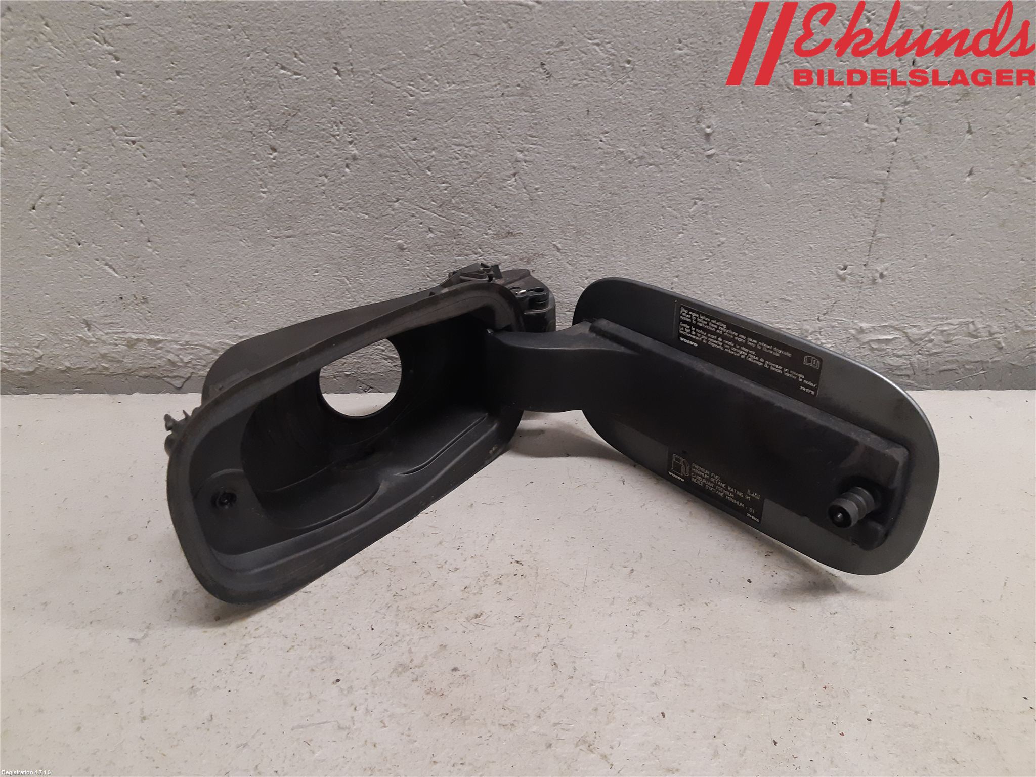 Volvo XC90/RECHARGE 16- Tanklucka