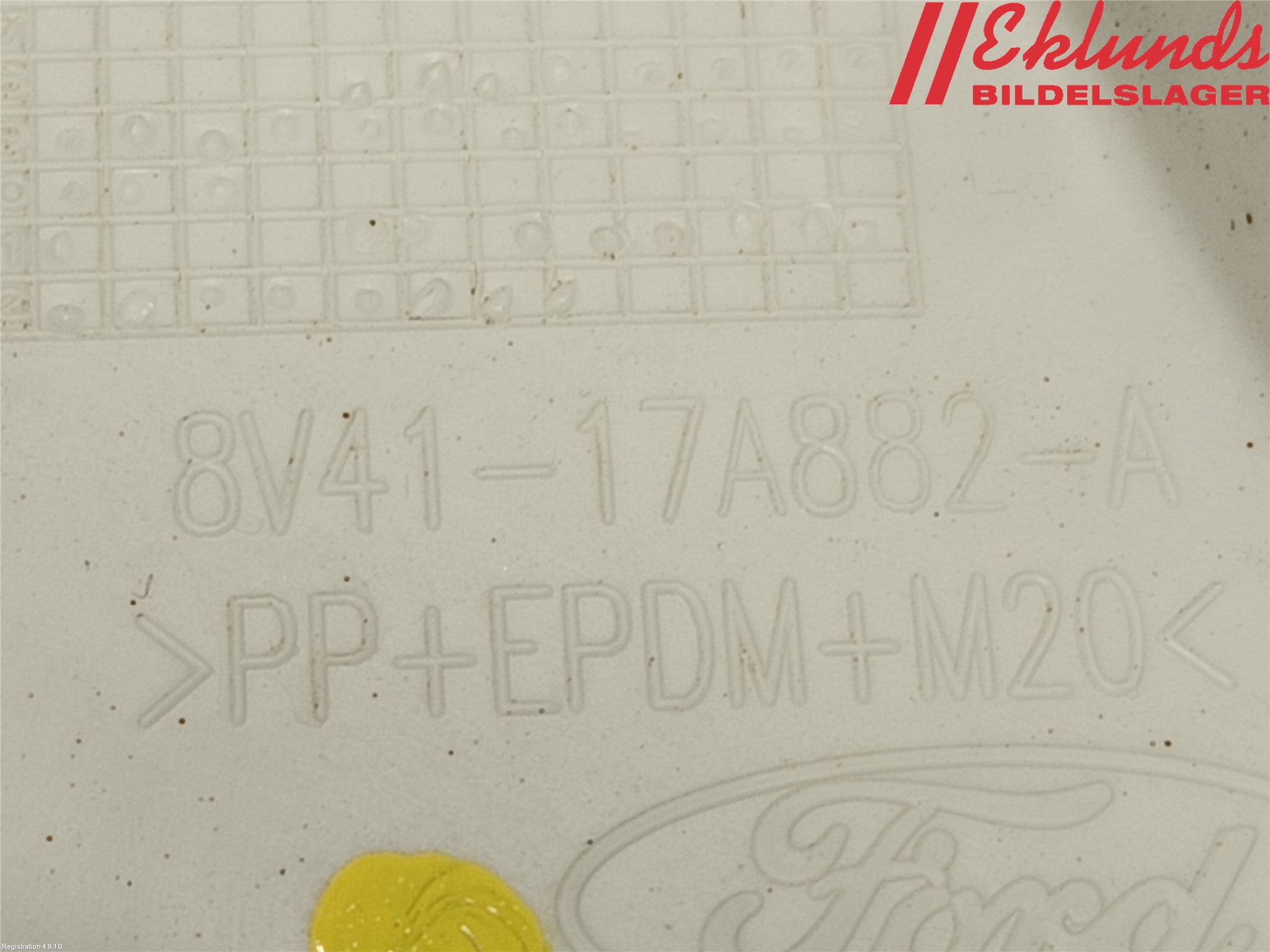 Ford KUGA 08-12 Stötfångarfäste Bak Vä