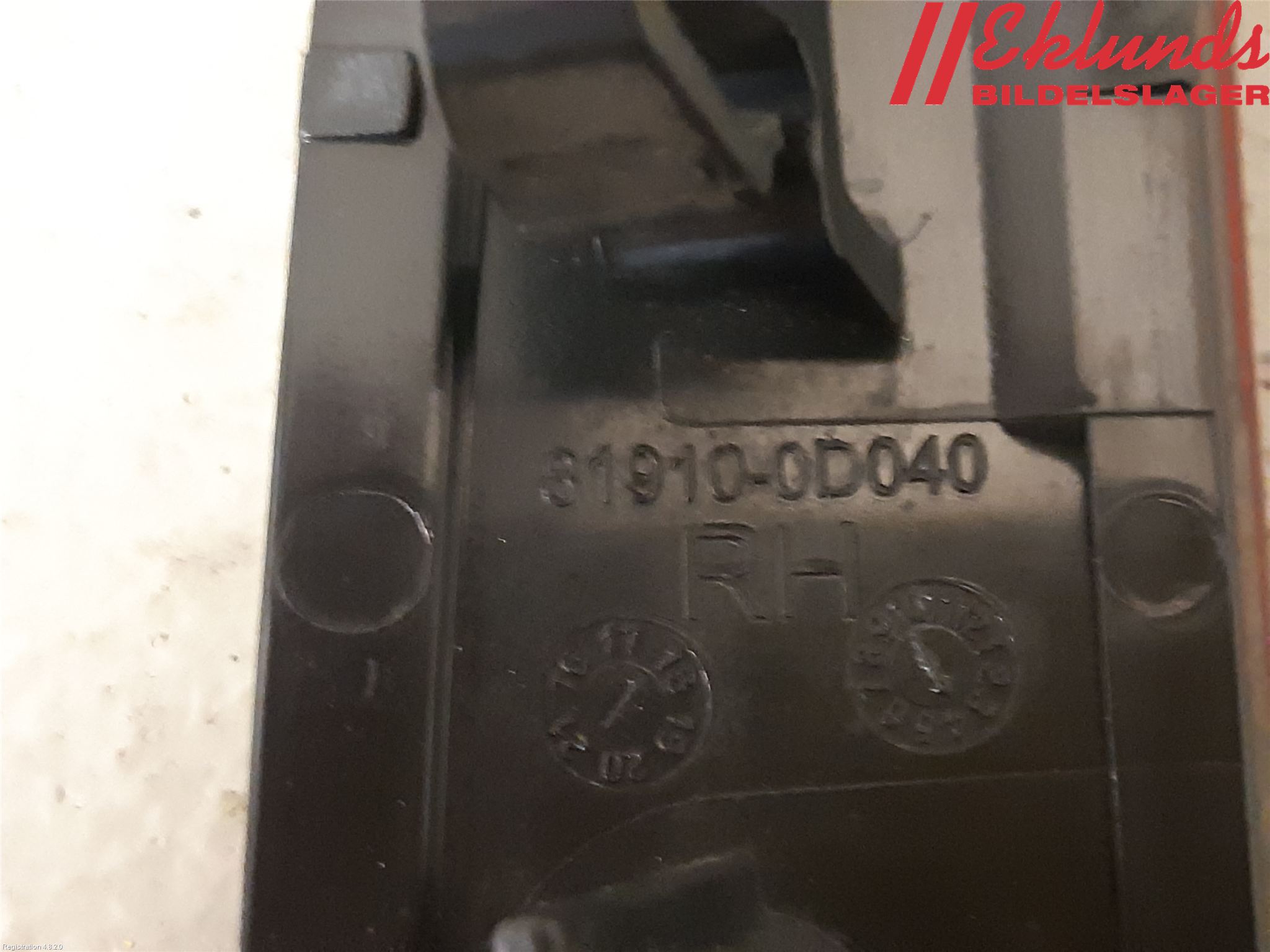 Toyota YARIS XP130 15-20 Dimljus/Reflex Bak