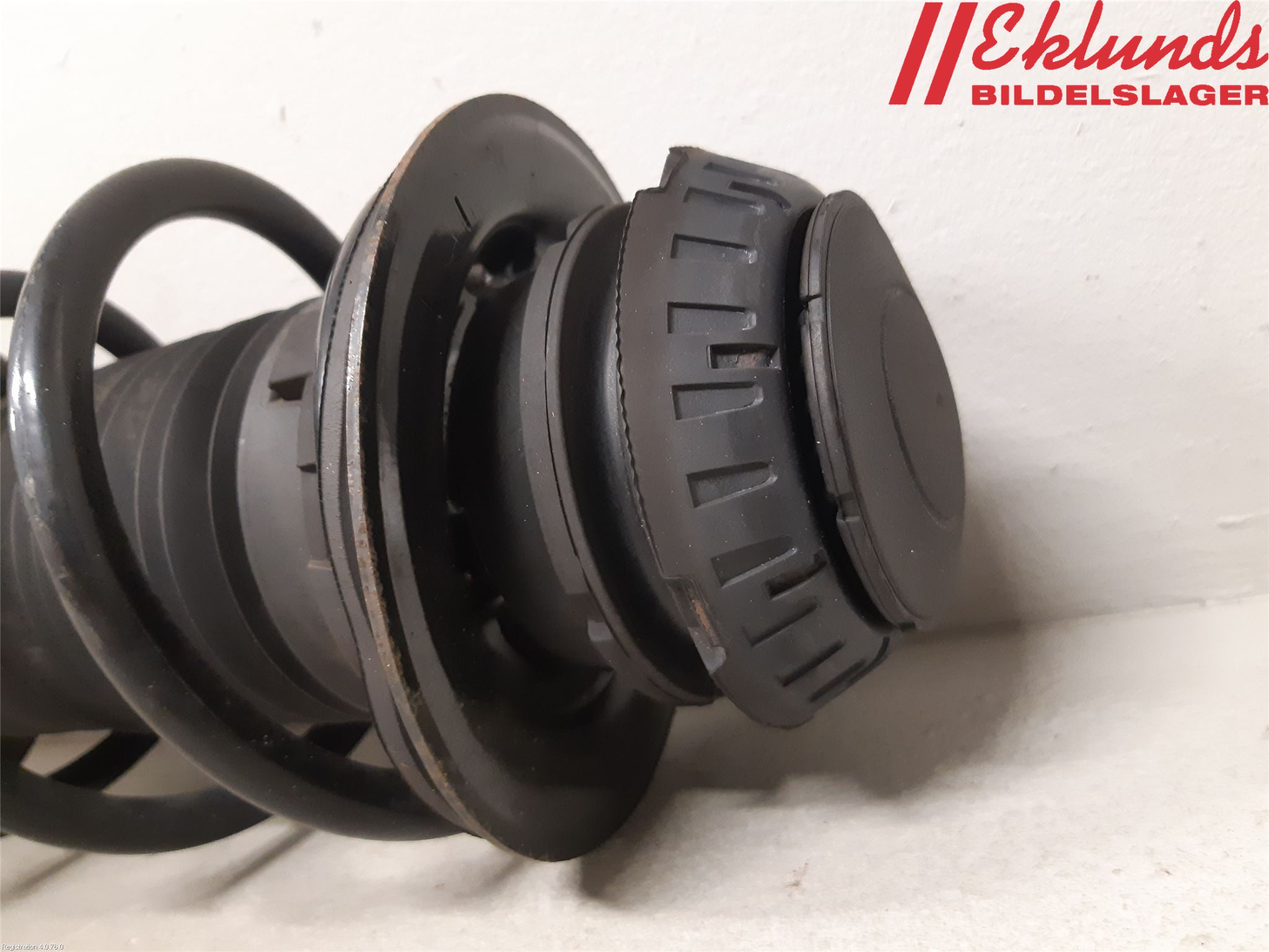 Toyota YARIS XP21 20- Fjäderben Fram Höger