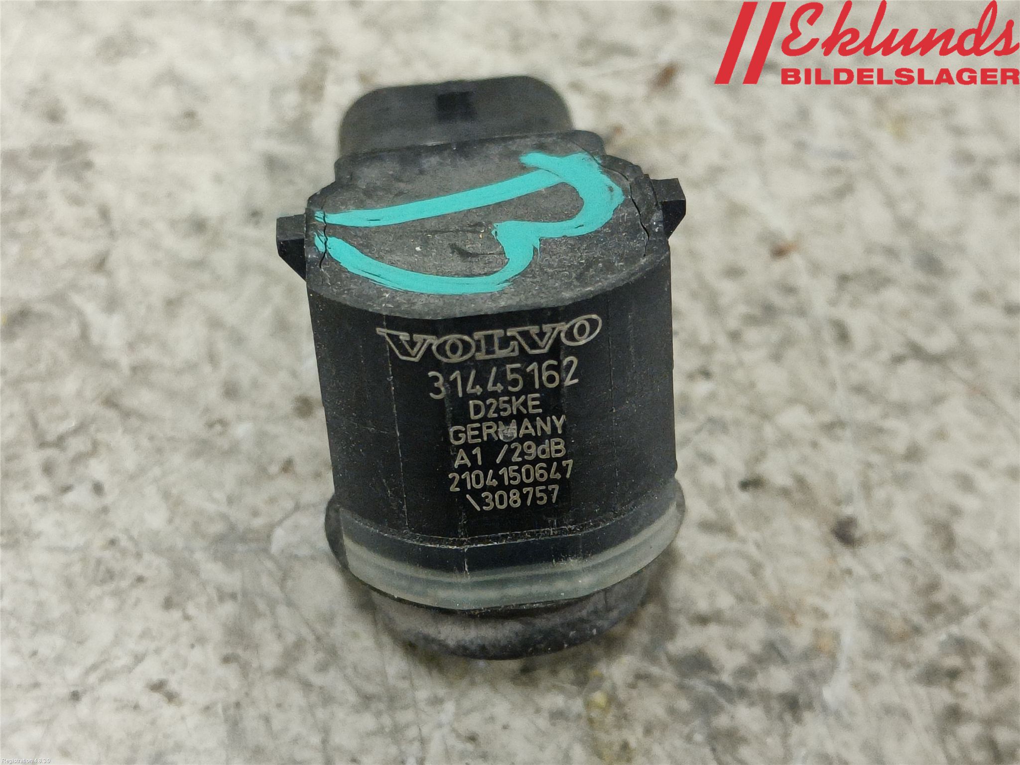 Volvo V40 CROSS COUNTRY 13-19 Parkeringshjälp Backsensor