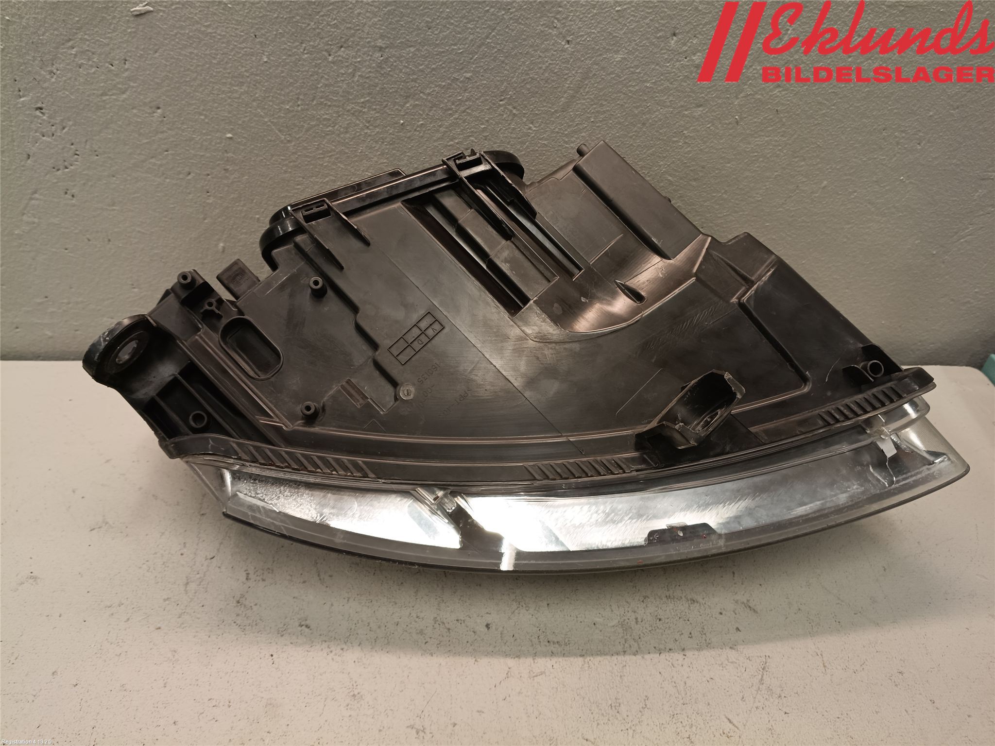 Audi A6/S6     05-11 Strålkastare Vänster