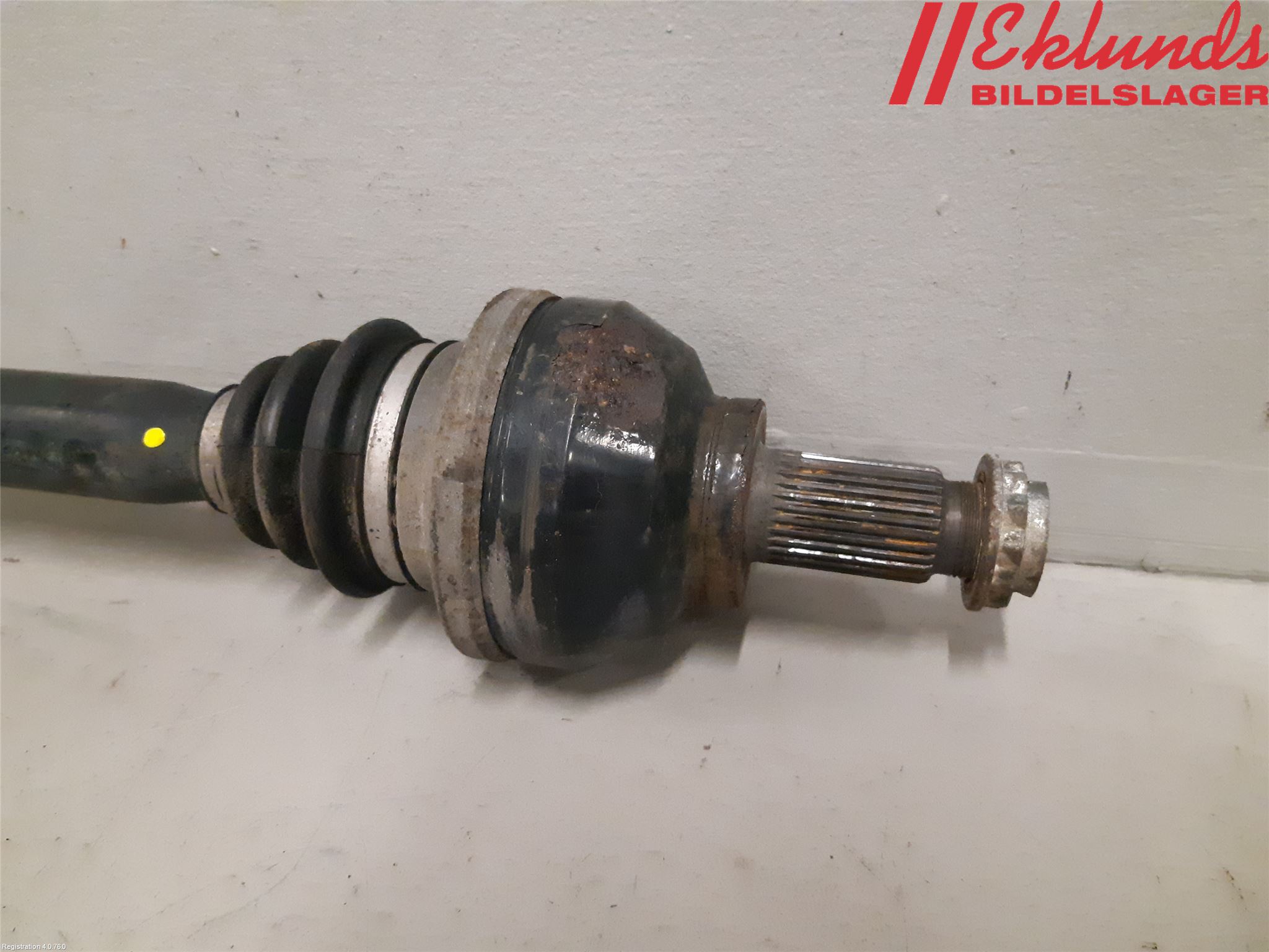 BMW 6 E63/64    02-10 Drivaxel Bak Höger