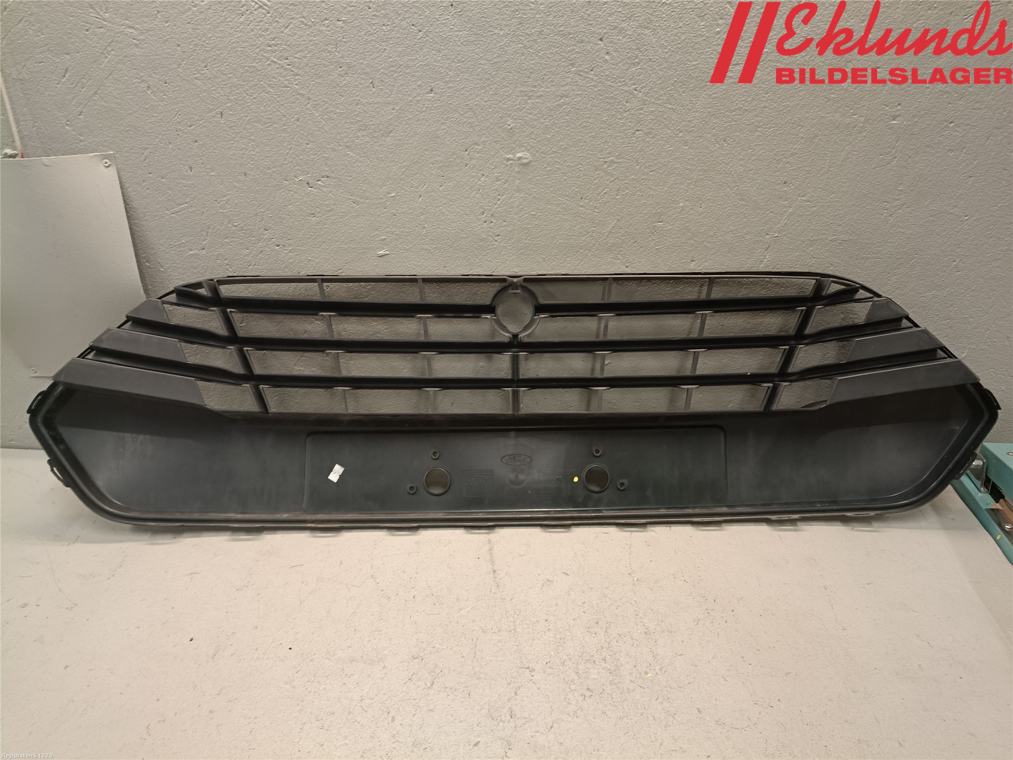 Ford TRANSIT SKÅP/BUSS 14-22 Stöt Utfyllnad-List-Grill