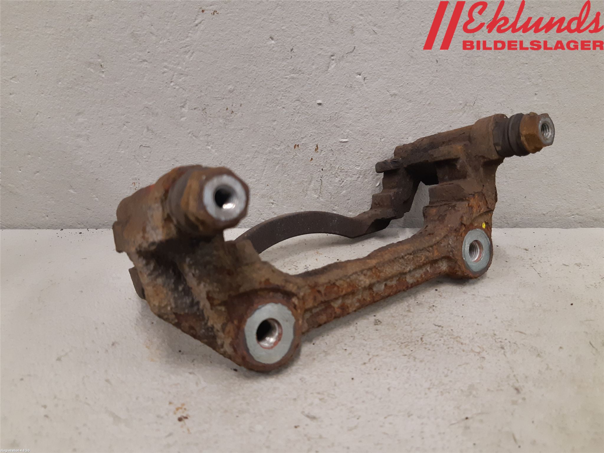 Opel VIVARO 15-19 Bromsokshållare