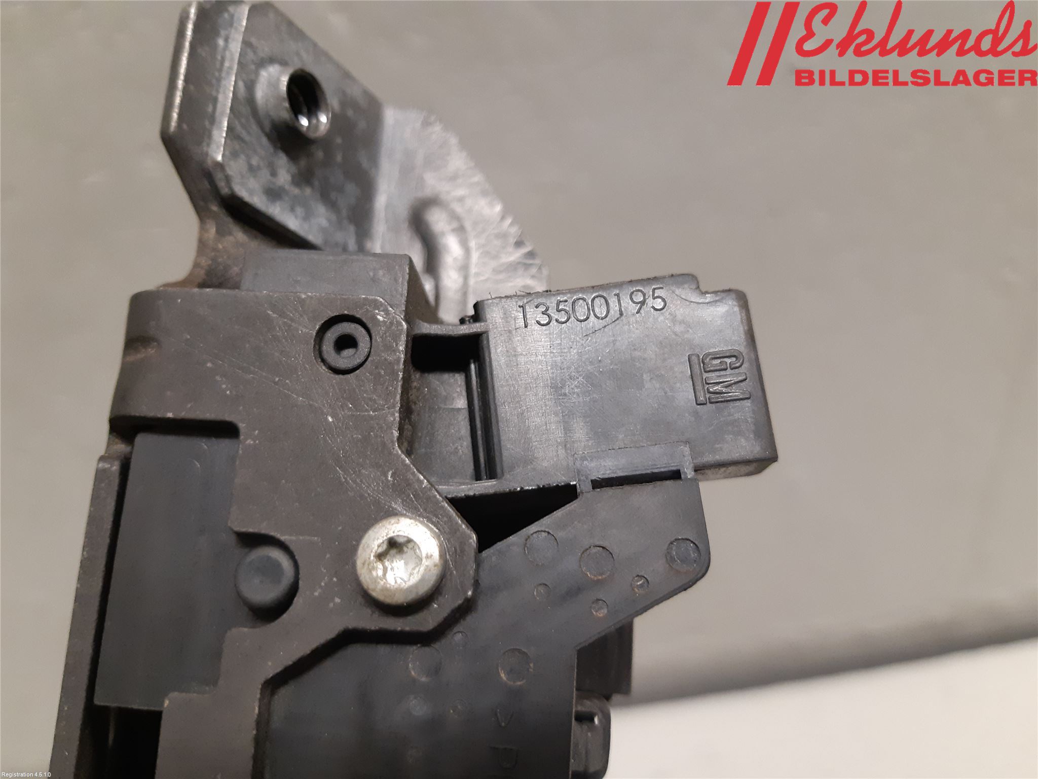 Opel ASTRA J 10-15 Låskista Baklucka