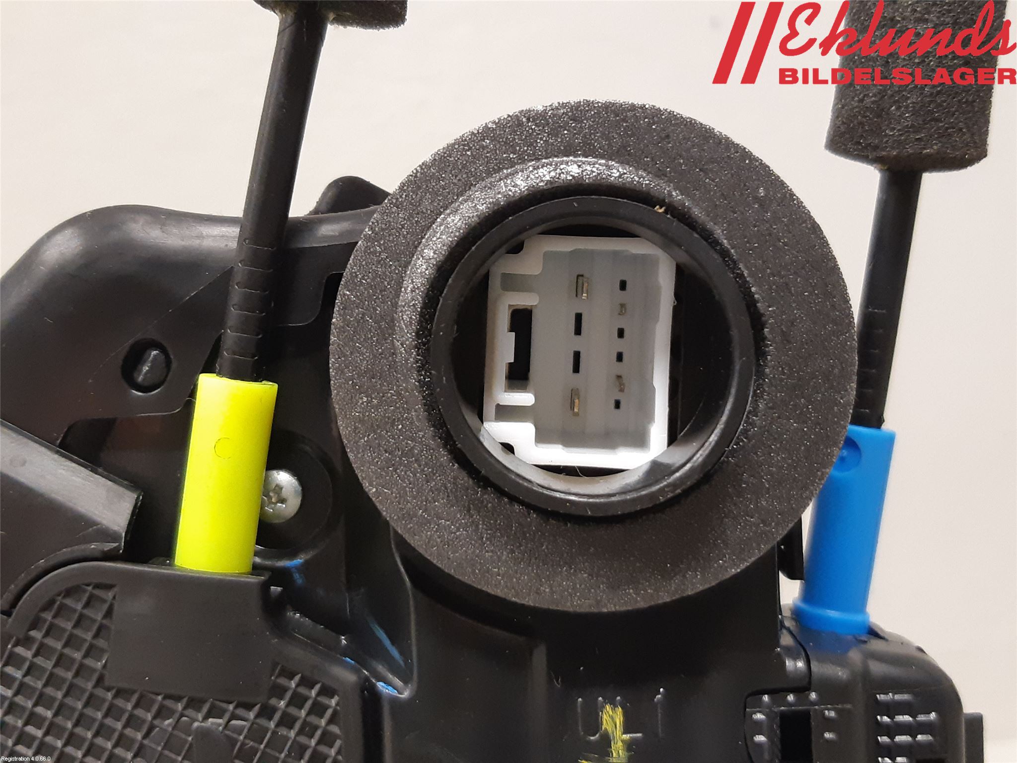 Toyota COROLLA 19- Låskista-Dörrlås