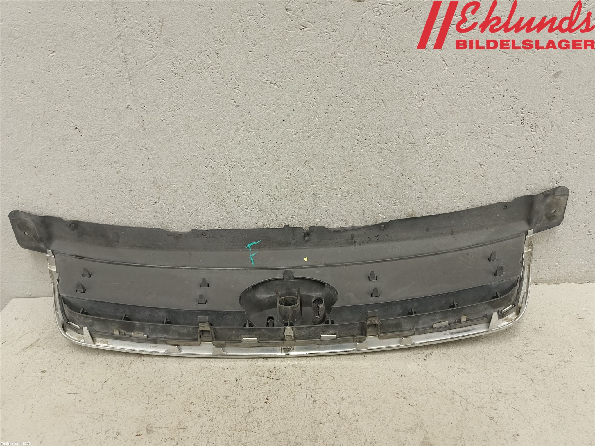 Ford KUGA 08-12 Grill Komp