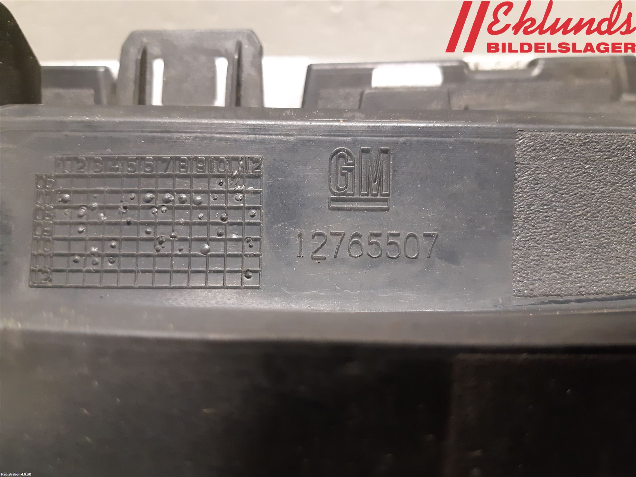 Saab 9-3 VER2/VER3 08-15 Grilldel Mitt