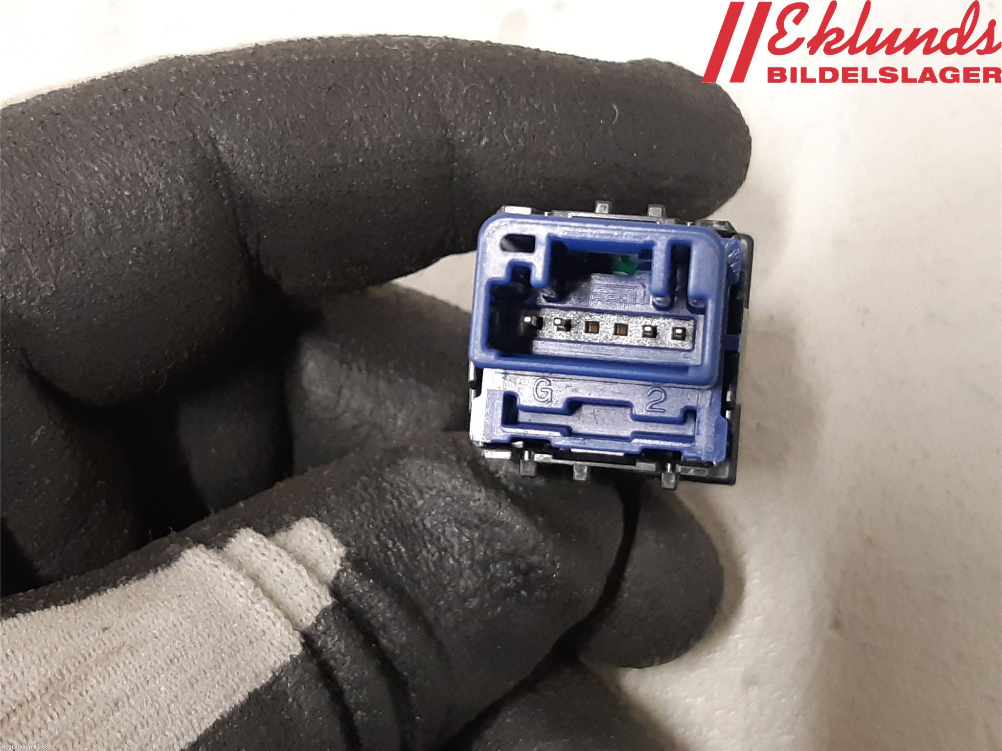 Toyota COROLLA 19- Strömställare Baklucka