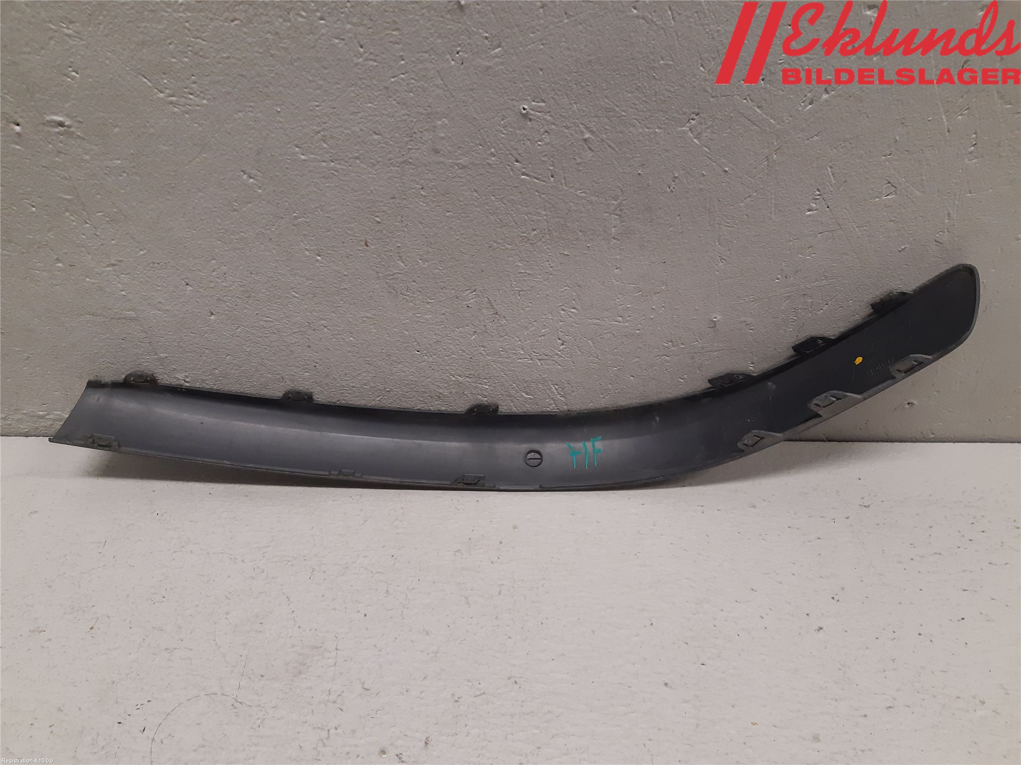 Volvo S60 01-04 Stöt Utfyllnad-List-Grill