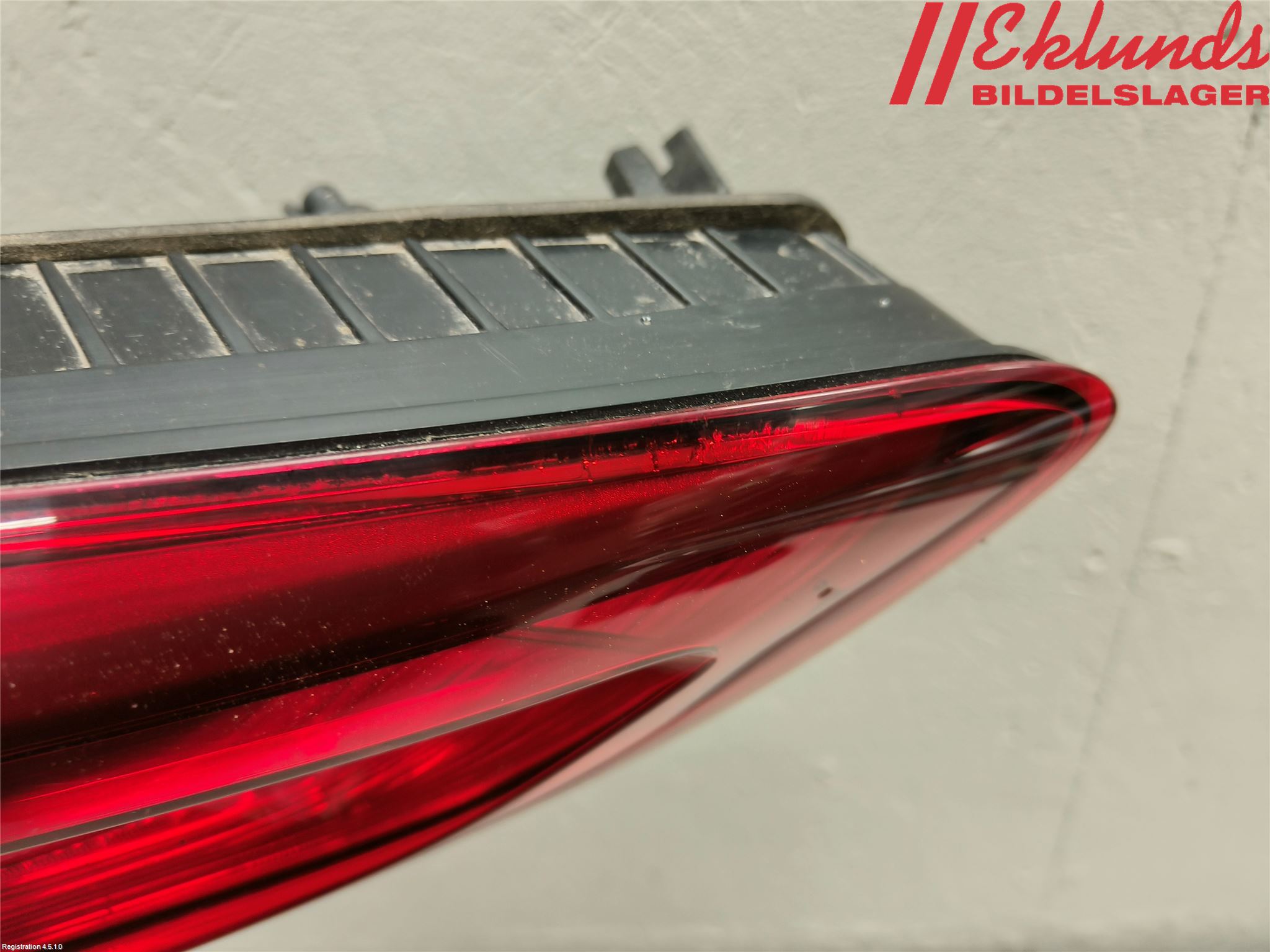 Opel INSIGNIA 17- Bakljus Lucka Vä