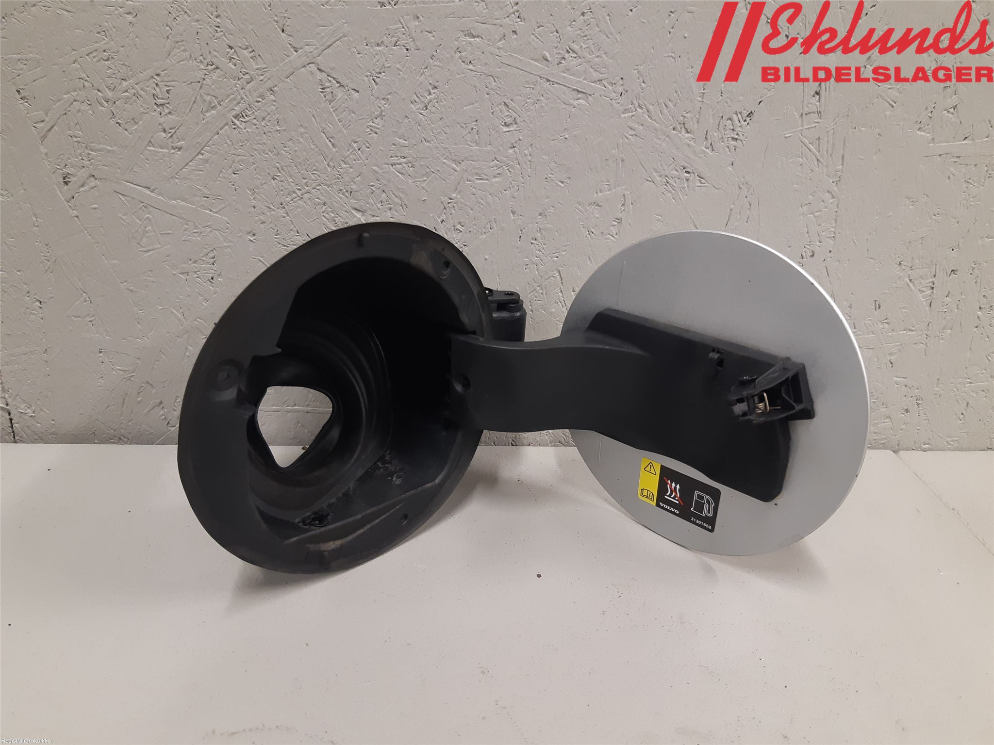 Volvo XC60 14-17 Tanklucka