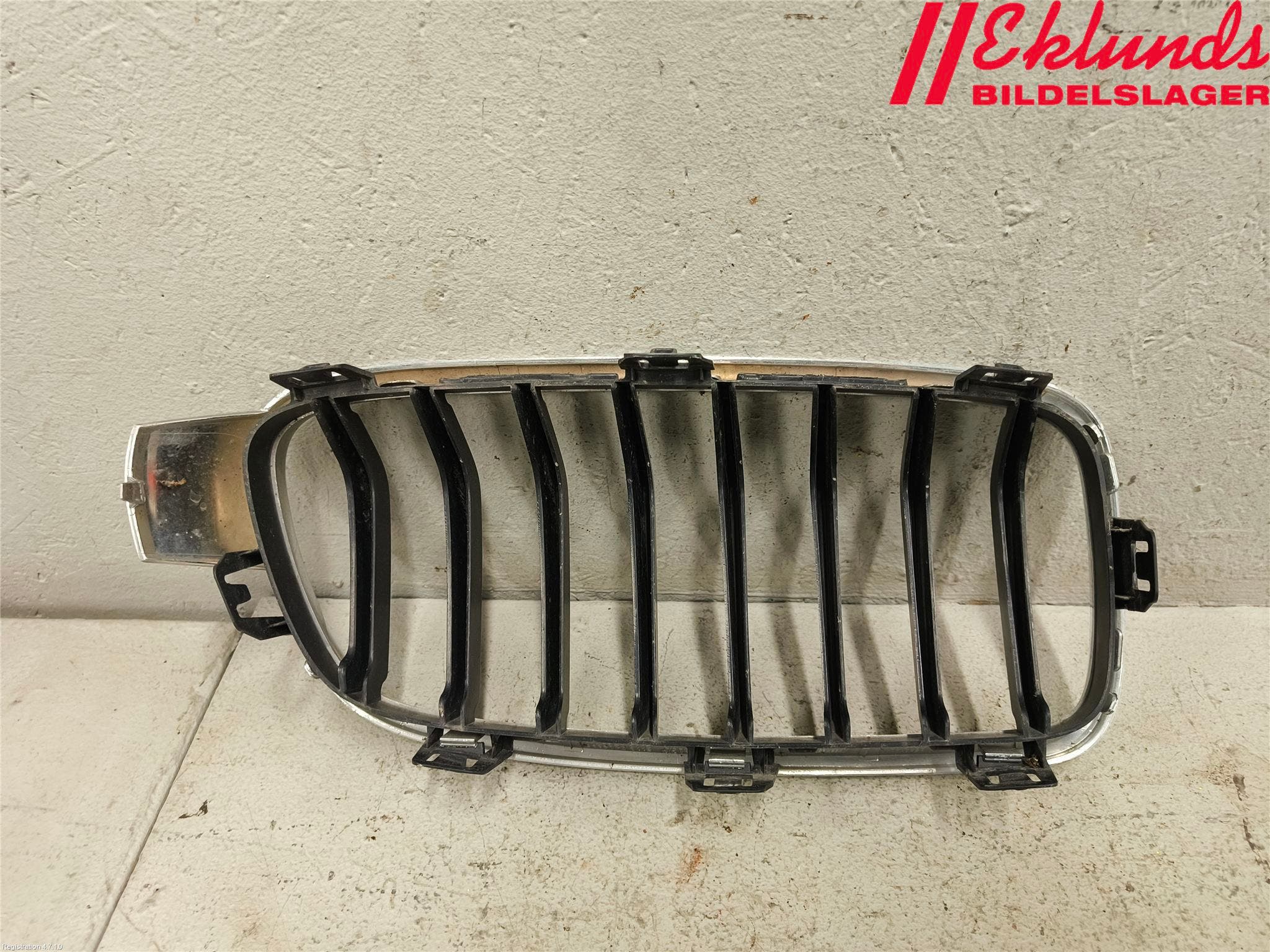 BMW 3 F30/F31/F80 12-19 Grilldel Mitt