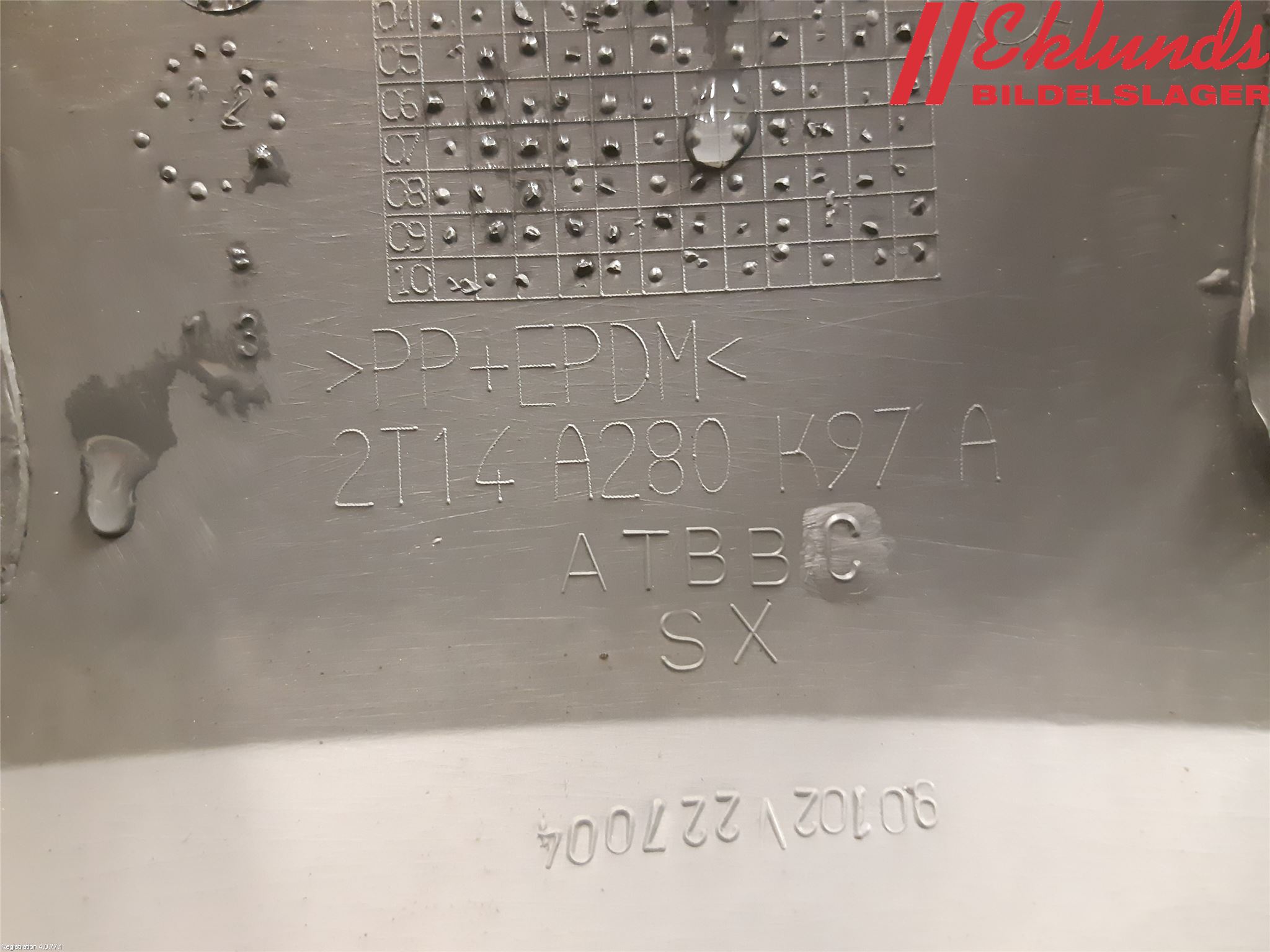 Ford TRANSIT CONNECT 09-13 Skärmbreddare