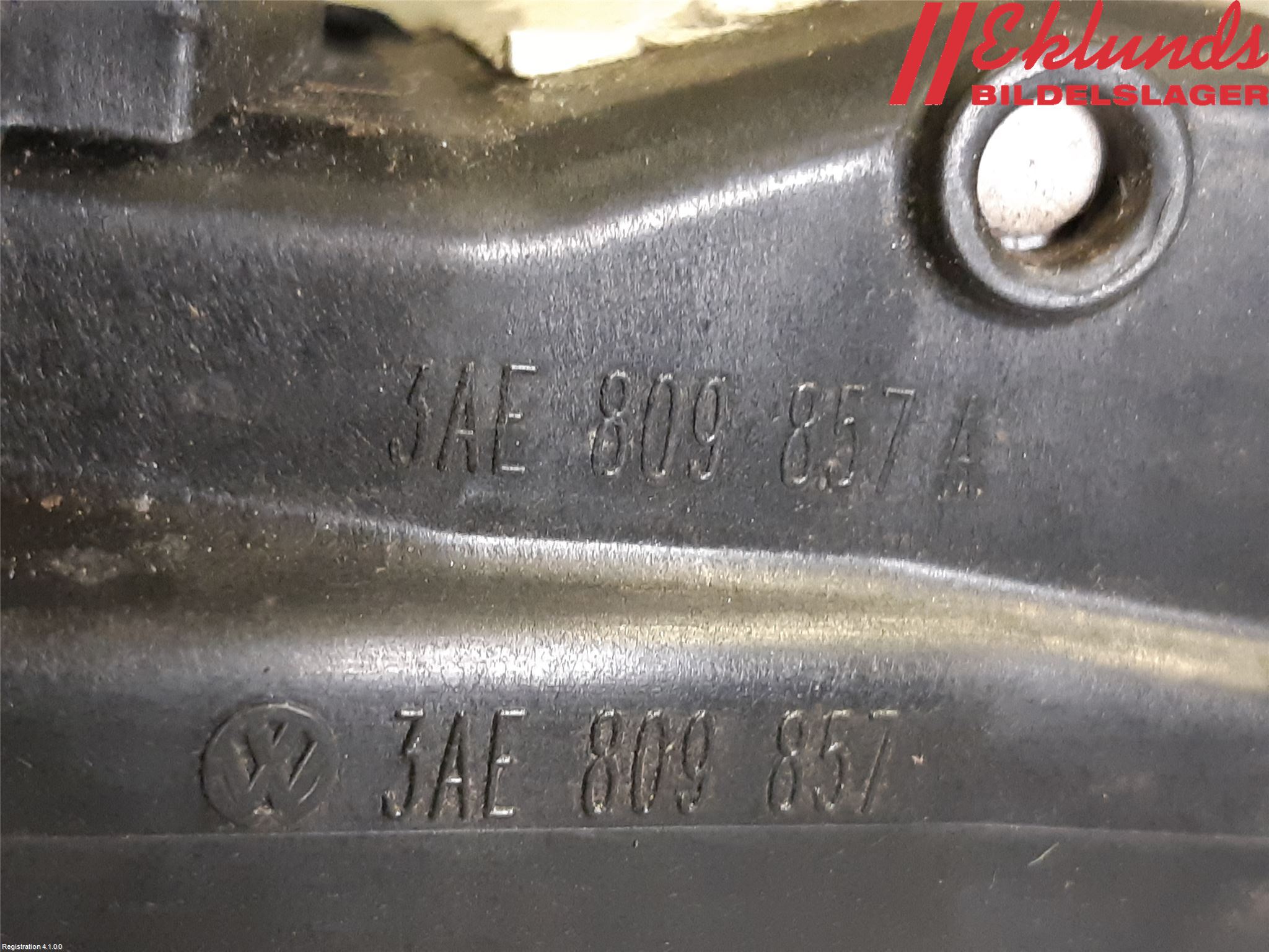 Volkswagen VW PASSAT 11-14 Tanklucka