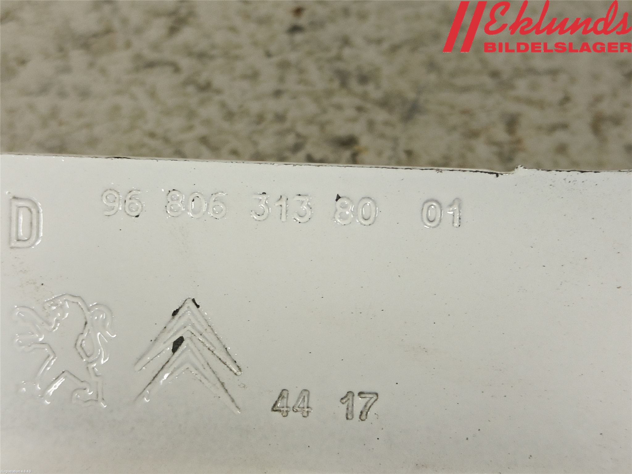 Peugeot PARTNER 16-18 Huvgångjärn