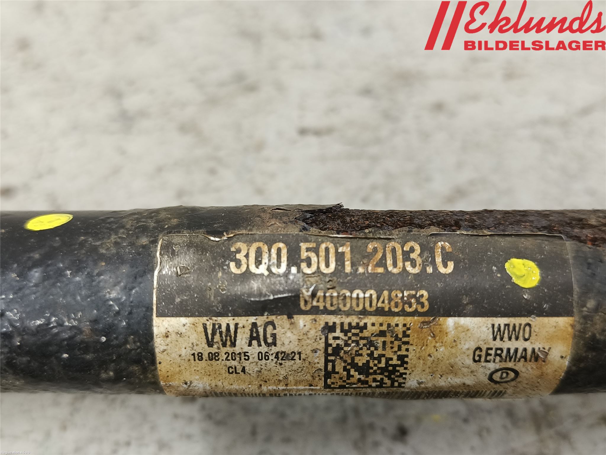 Volkswagen VW PASSAT 15-19 Drivaxel Bak Vänster