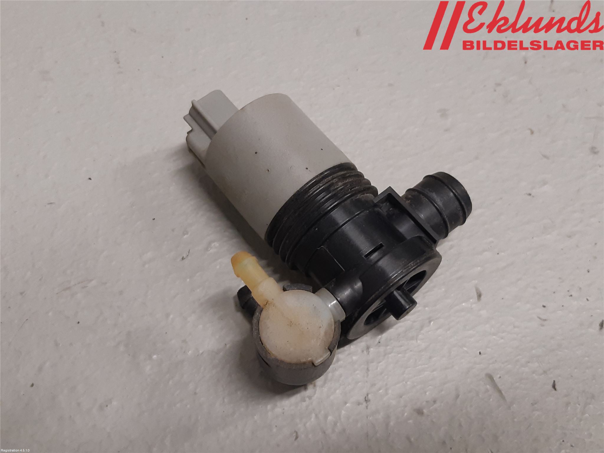 Toyota AURIS 13-19 Spolarpump Vindruta