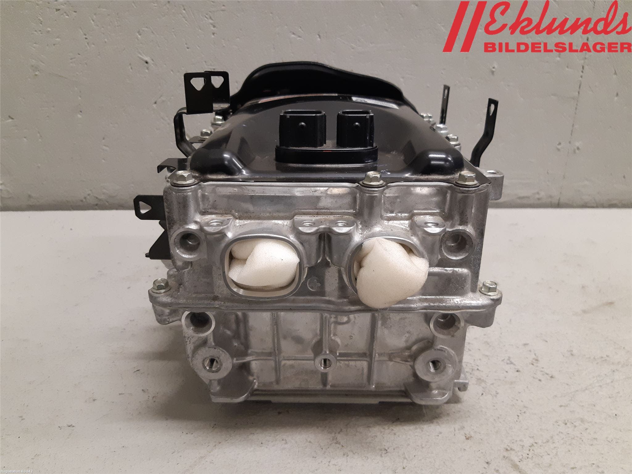 Toyota YARIS XP21 20- Inverter Hybrid