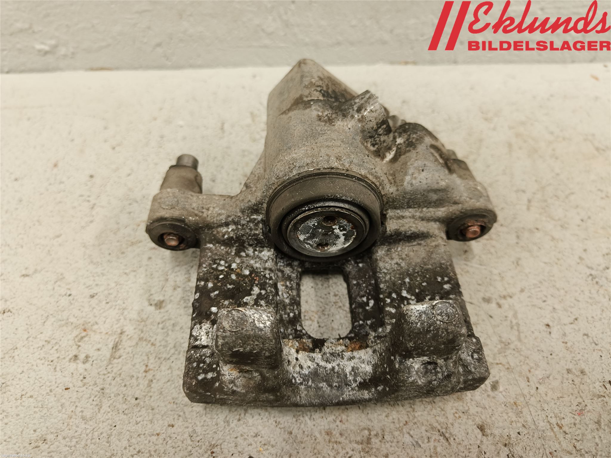 Ford TRANSIT/TOURNEO CONNECT 13-22 Bromsok Bak Vänster