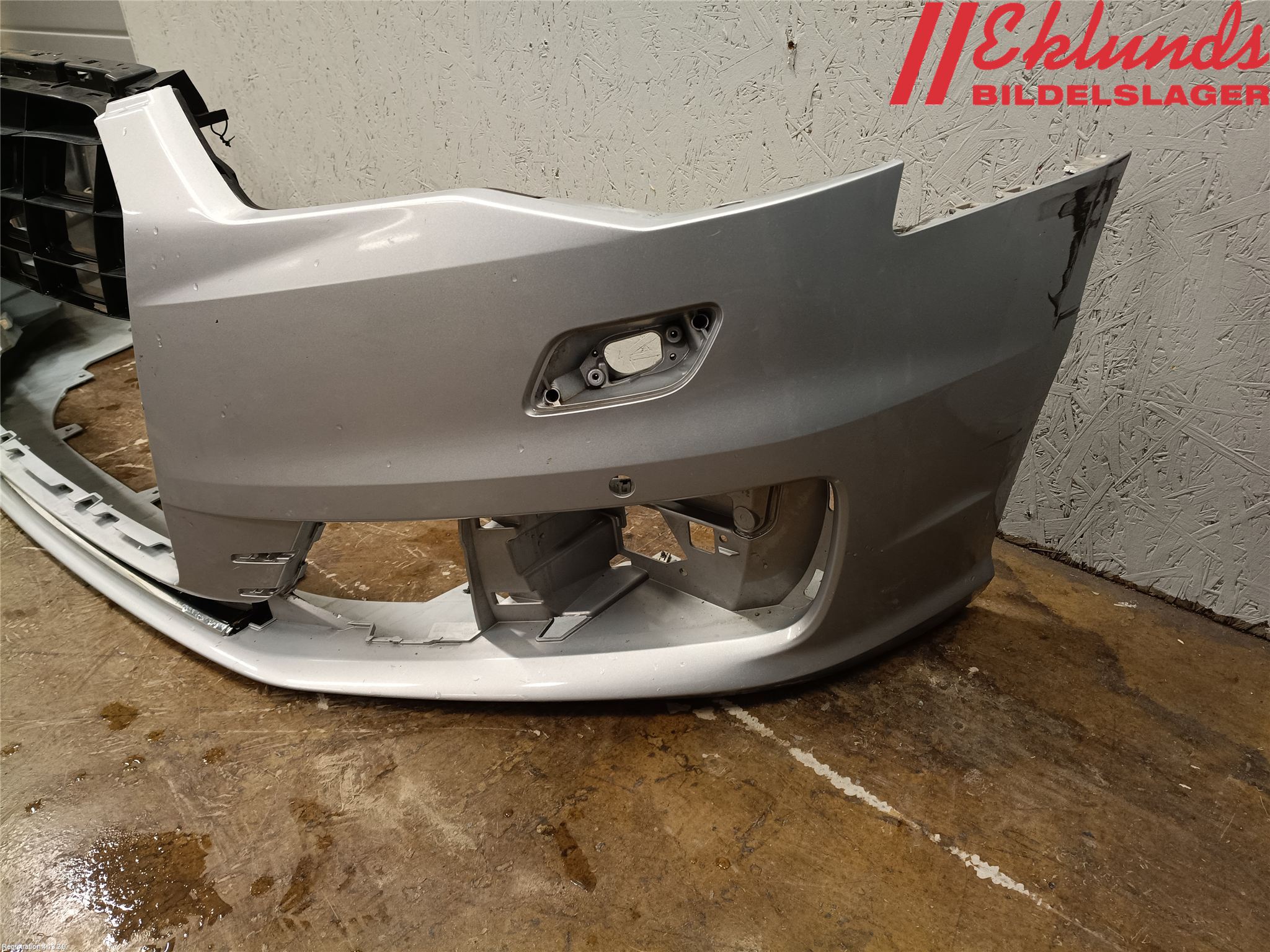 Audi A6/S6 4G 11-18 Stötfångarbeklädnad Fram