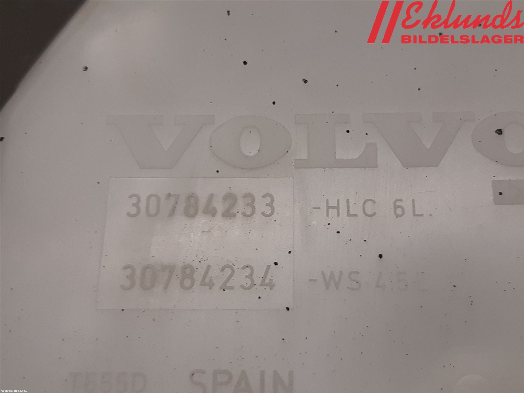 Volvo V70 08-13 Spolartank Vindruta-Strål