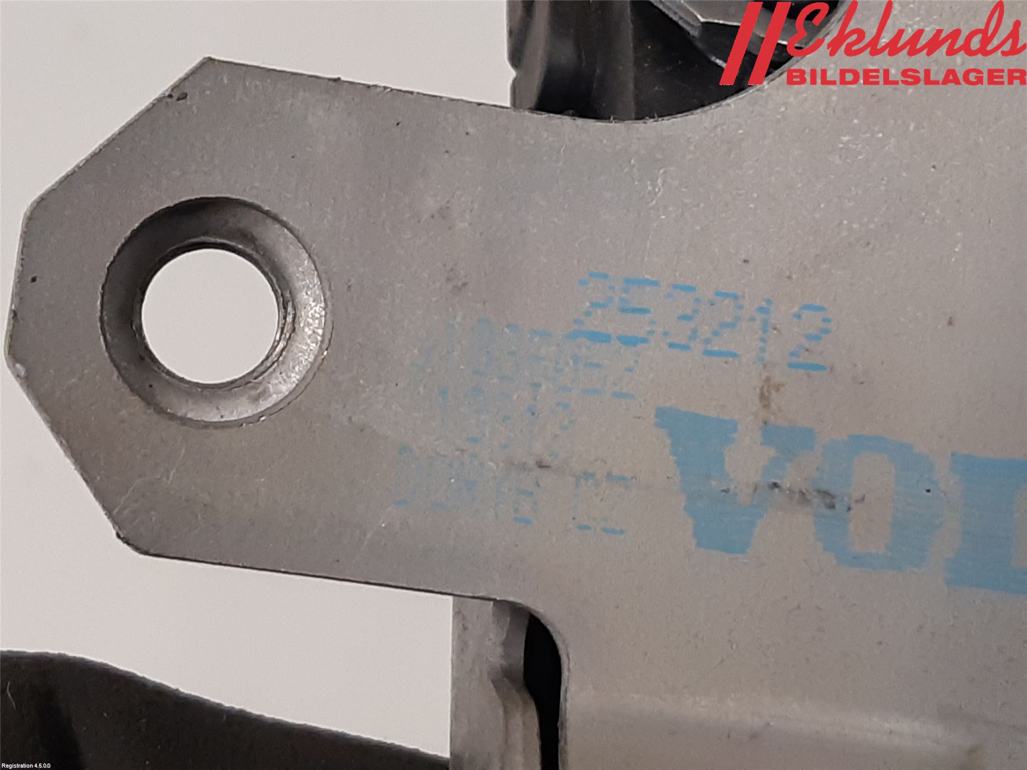 Volvo XC60 09-13 Låskista Baklucka