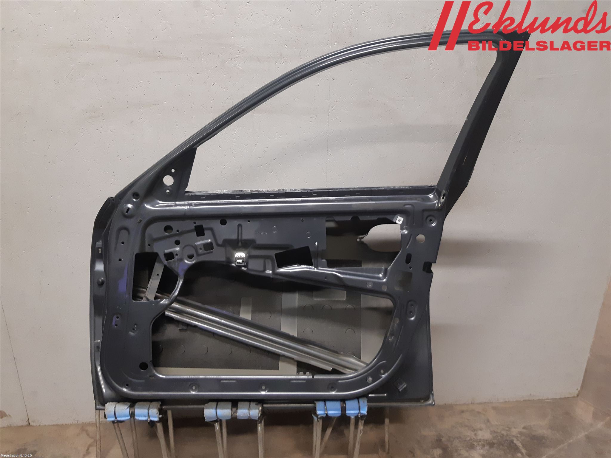 BMW 5 E60/61 Sed/Tou 02-10 Dörr Fram Höger